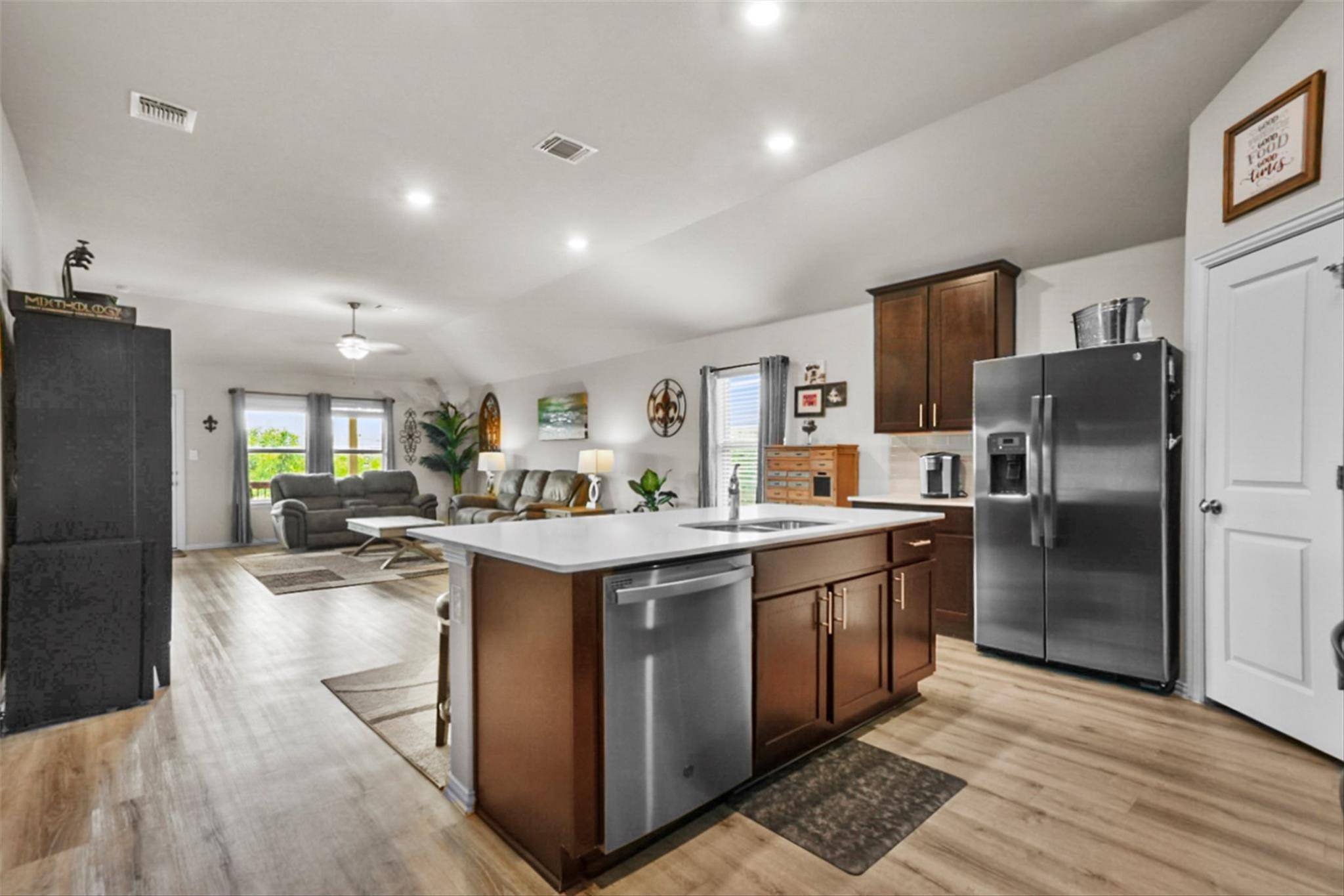 Georgetown, TX 78628,320 Bright Star LN