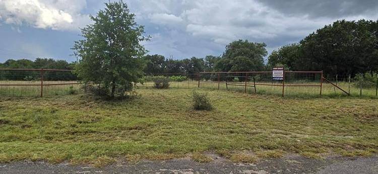 Lampasas, TX 76550,1915 County Road 111