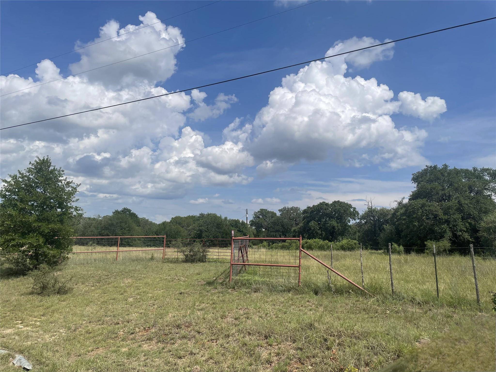 Lampasas, TX 76550,1915 County Road 111