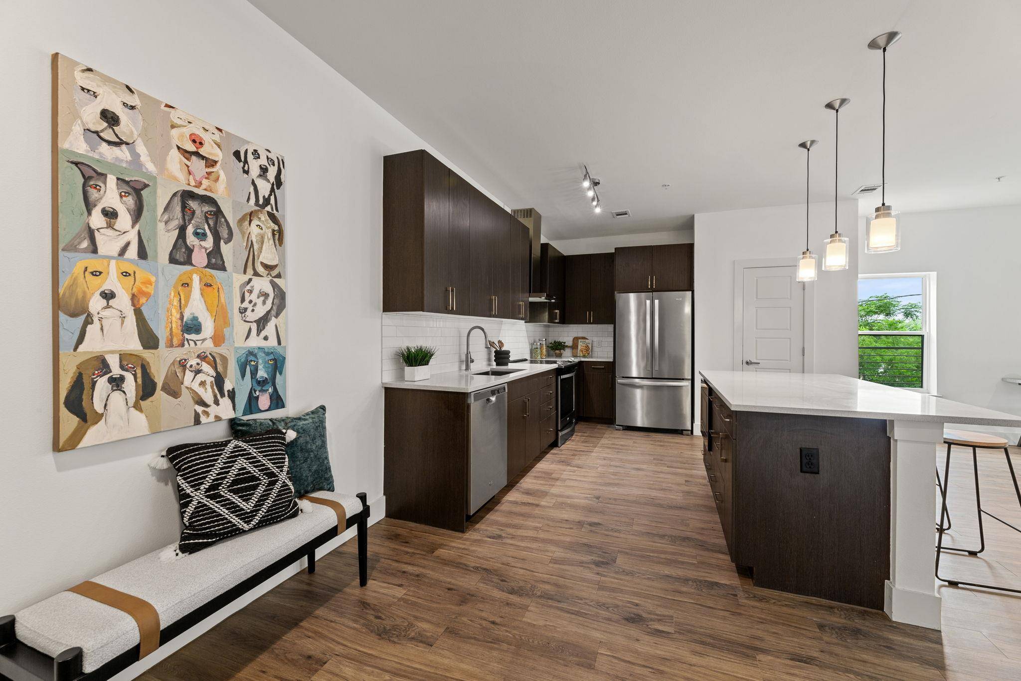 Austin, TX 78757,6444 Burnet RD #204
