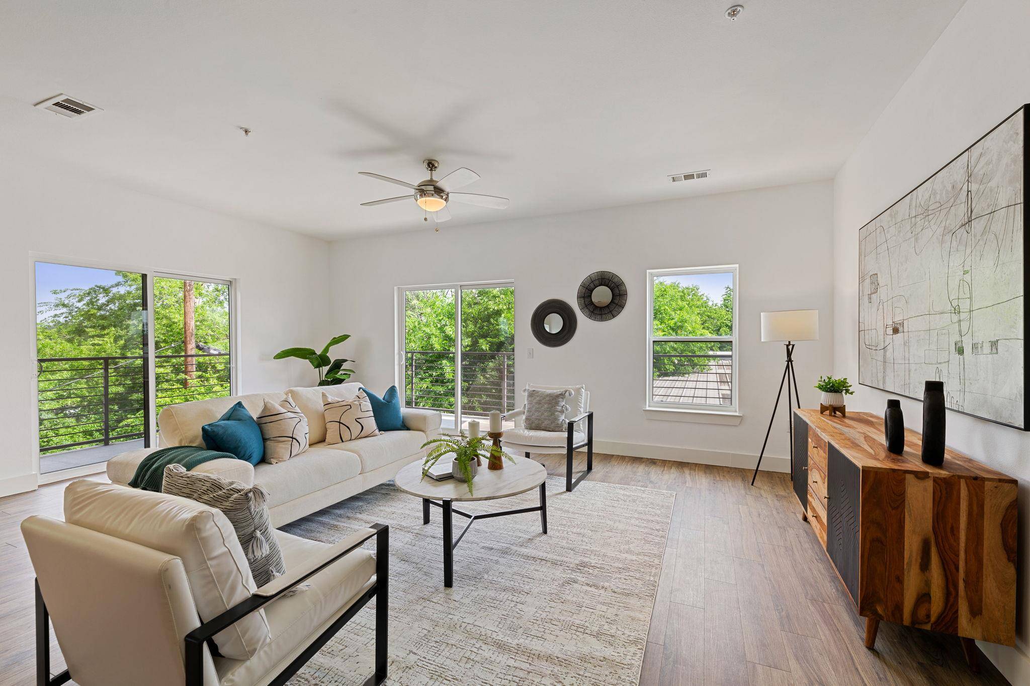 Austin, TX 78757,6444 Burnet RD #204