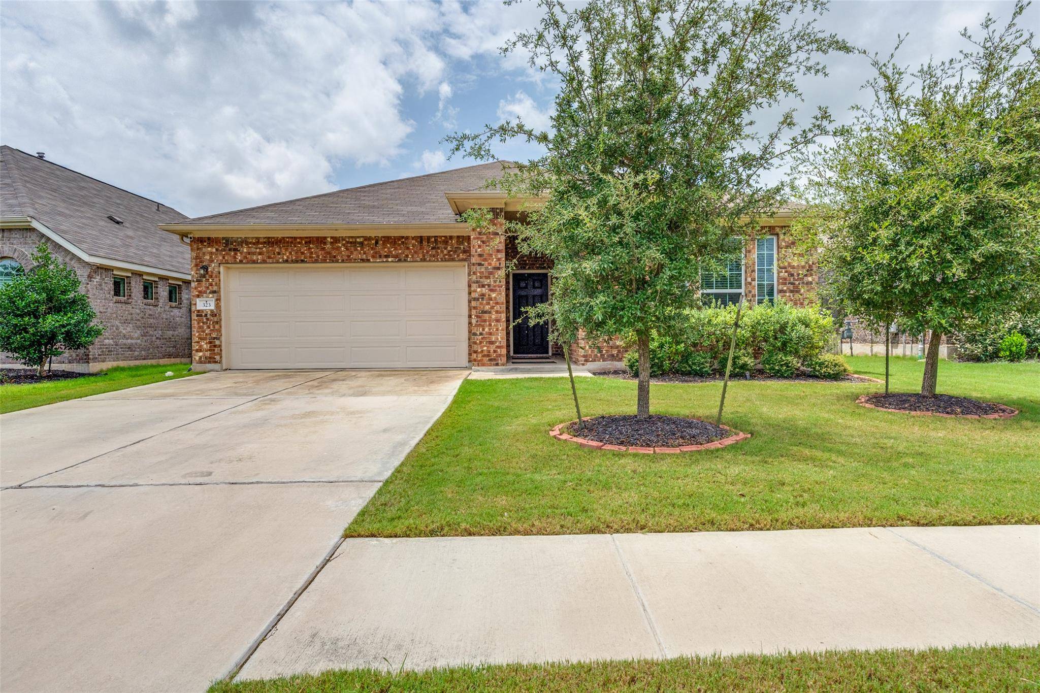 Buda, TX 78610,323 Natchez DR