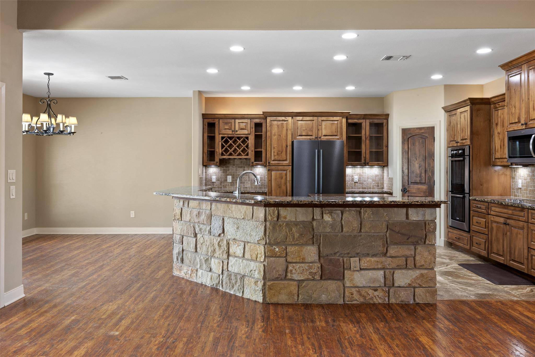 Round Mountain, TX 78663,101 Crooked Oak LN