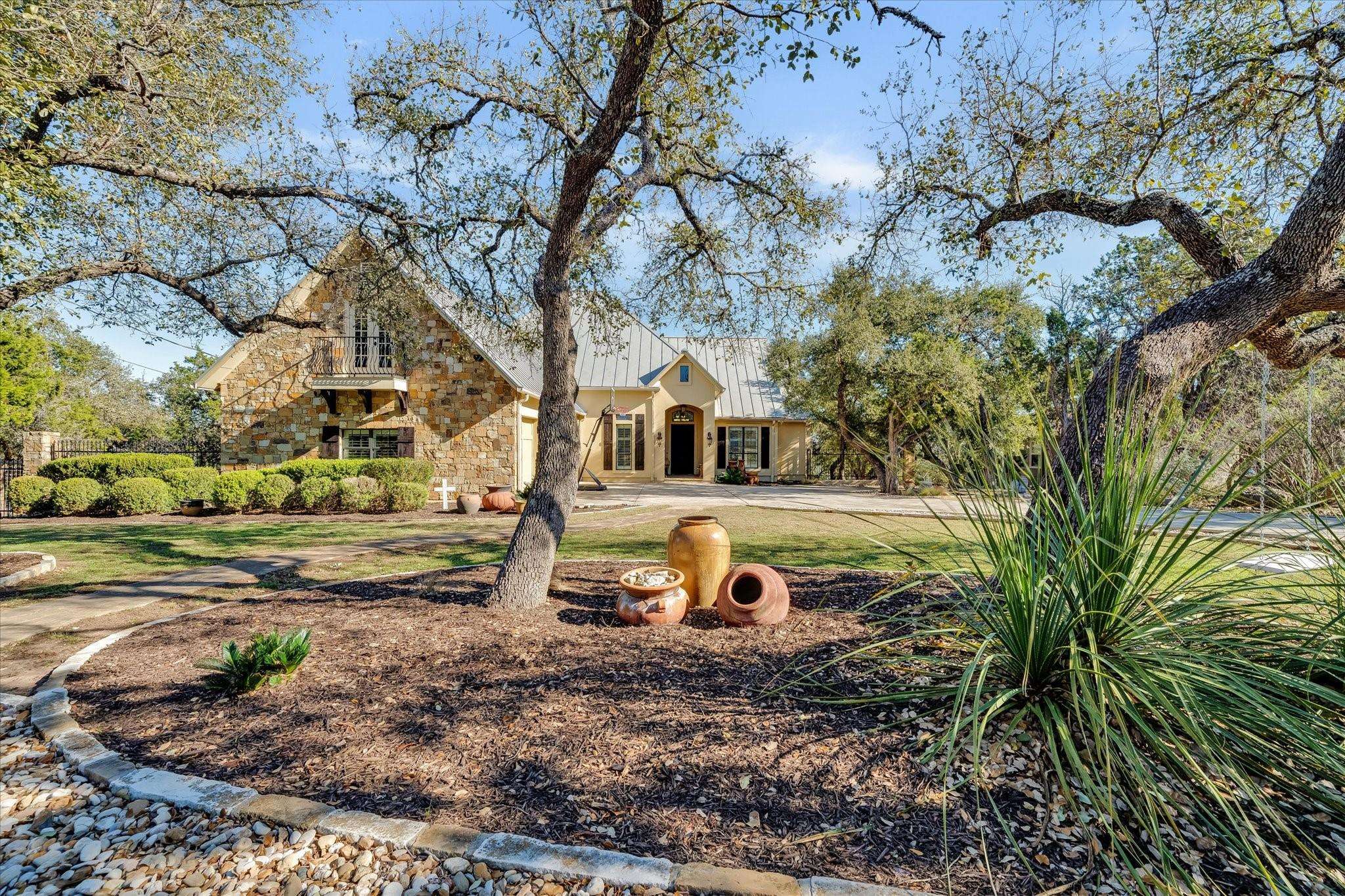 Wimberley, TX 78676,16 MERIDIAN DR