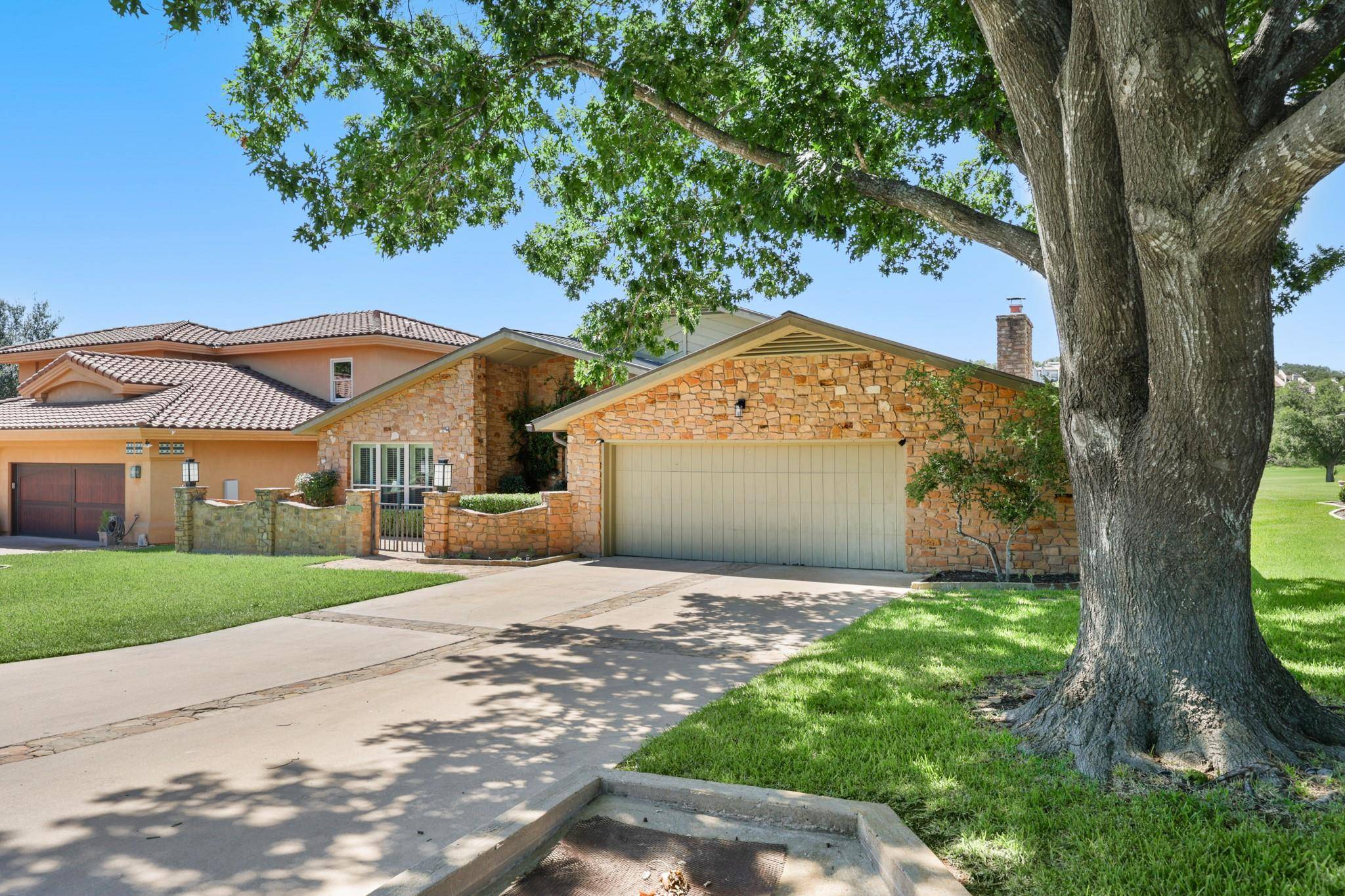 Horseshoe Bay, TX 78657,203 Longhorn