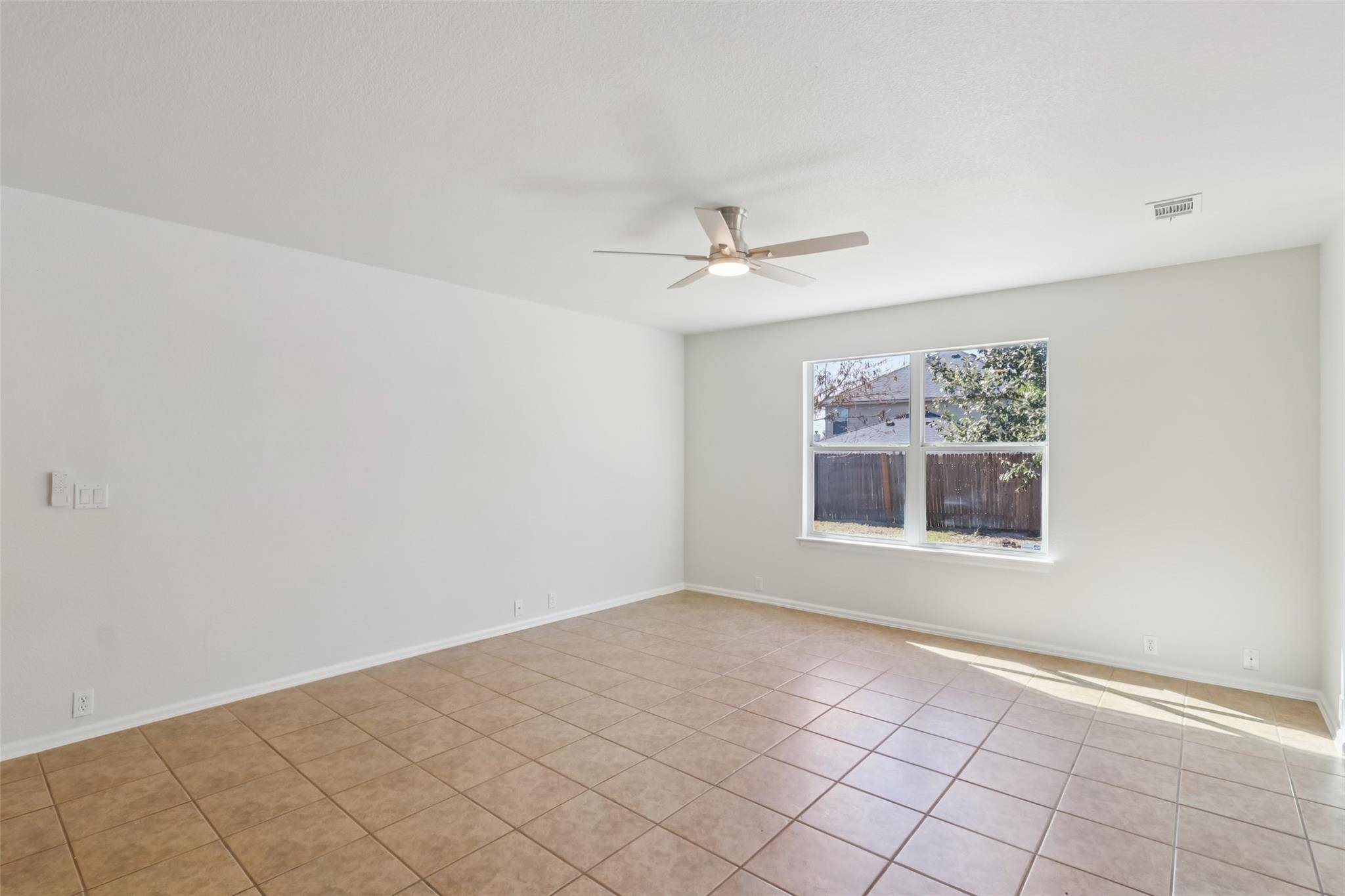 Leander, TX 78641,229 King Elder LN