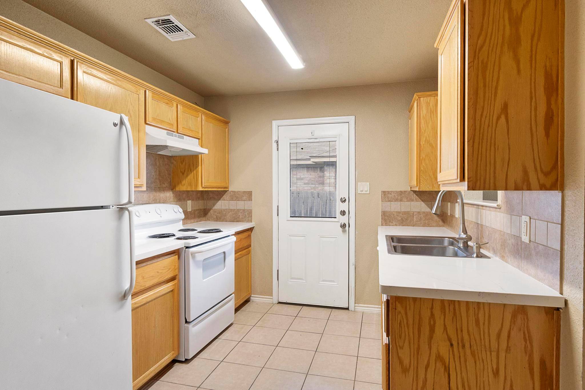 Troy, TX 76579,1005 Leah DR #B