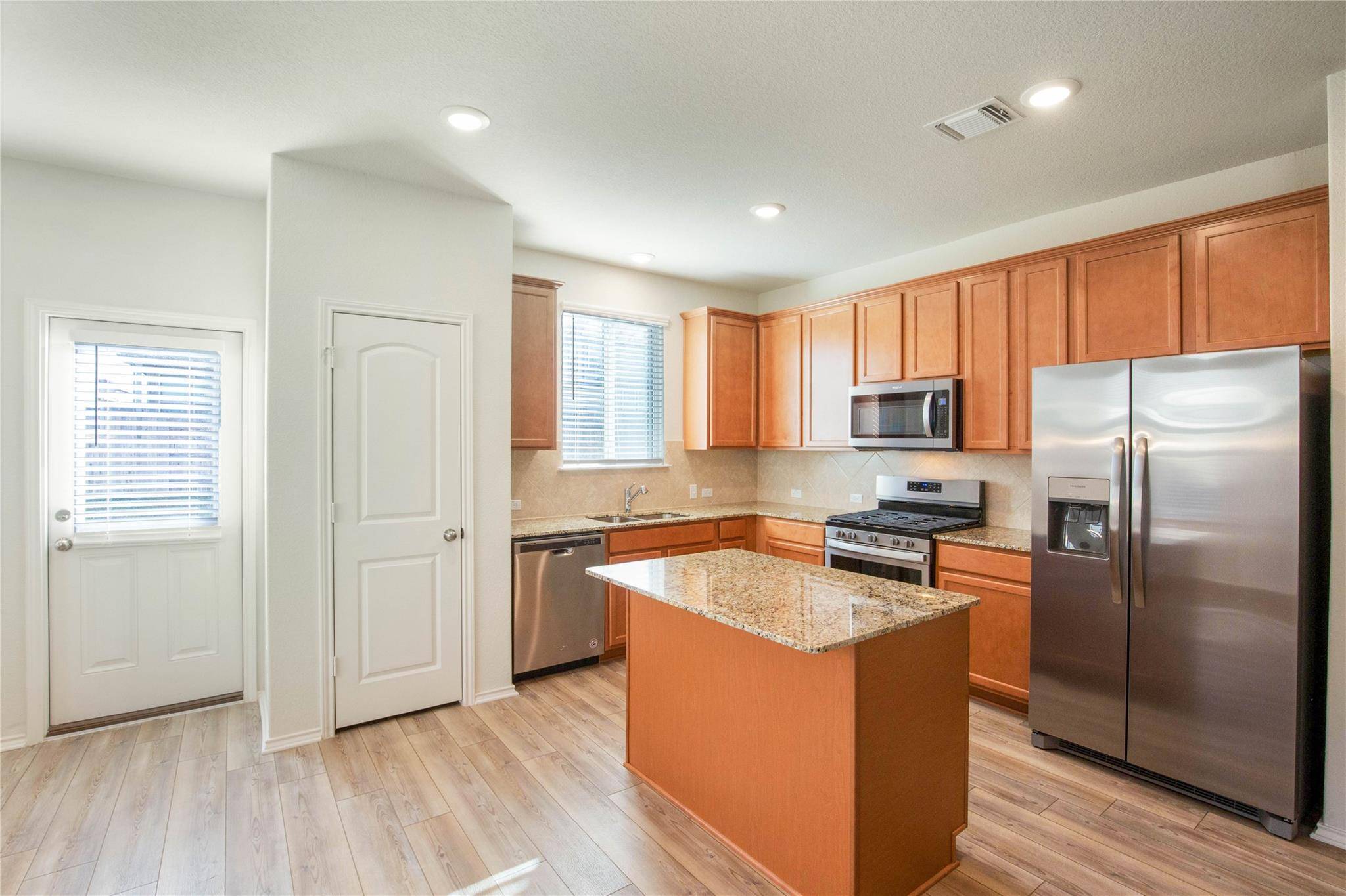 Buda, TX 78610,224 Purple Heart DR
