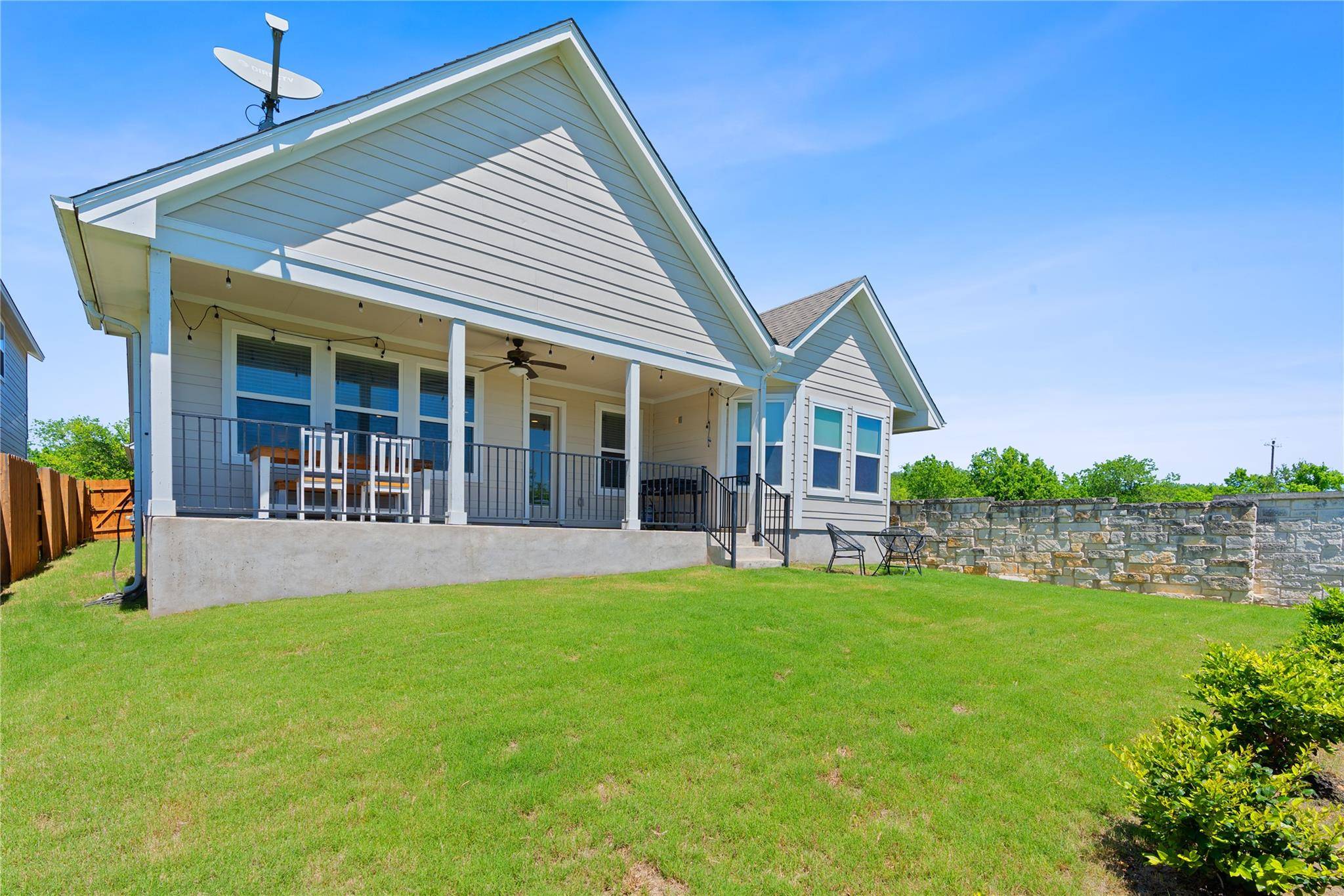 Austin, TX 78744,8025 Beacon Knob WAY
