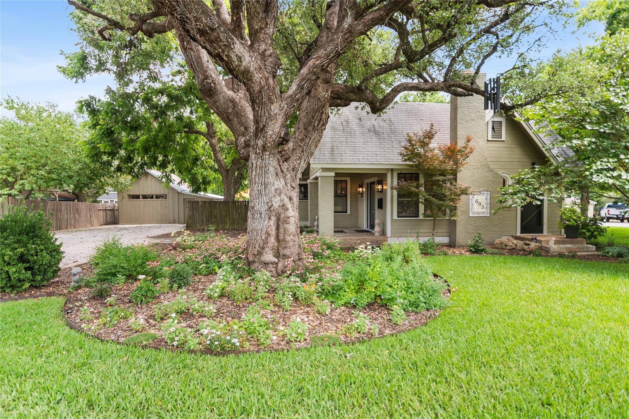 Round Rock, TX 78664,603 E Liberty Ave