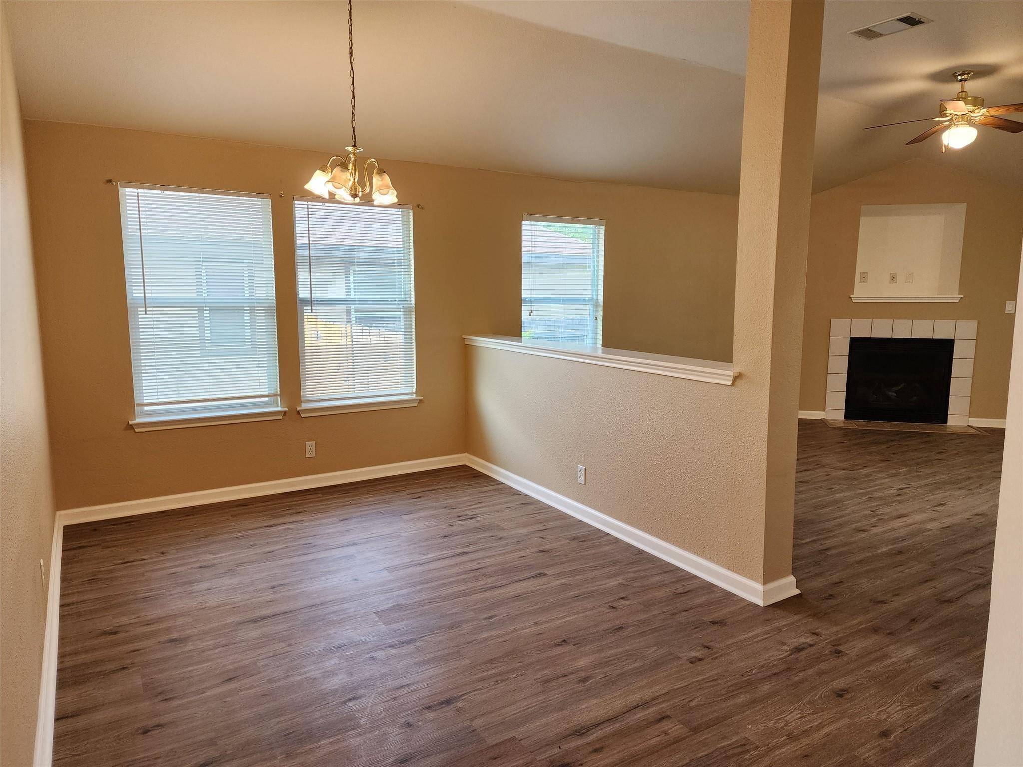 Hutto, TX 78634,220 Dana DR