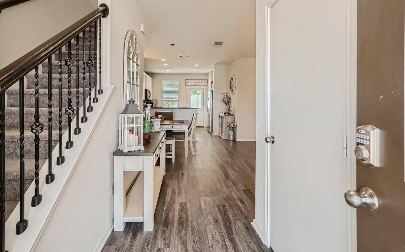 Liberty Hill, TX 78642,301 La Dera DR