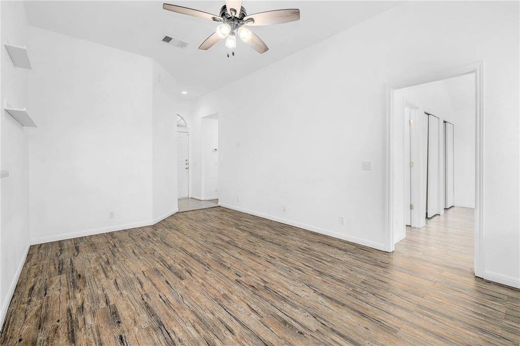 Hutto, TX 78634,106 Lightfoot CT