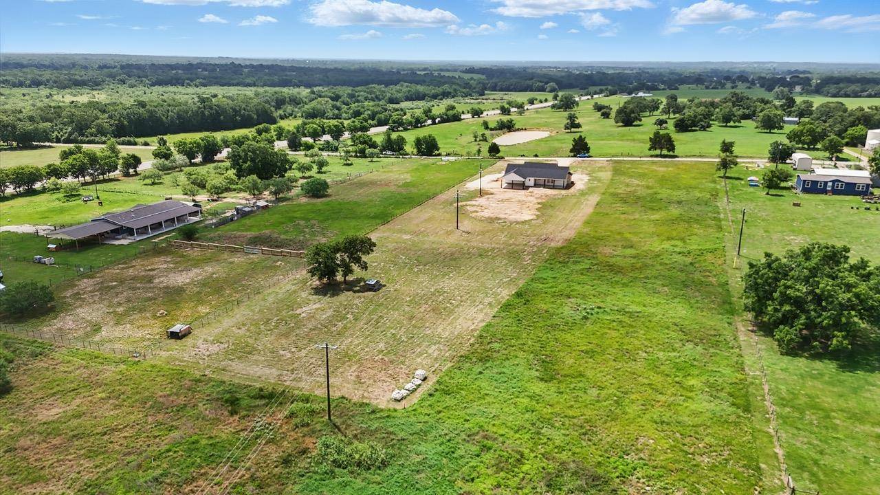 Lexington, TX 78947,1487 County Road 405 RD