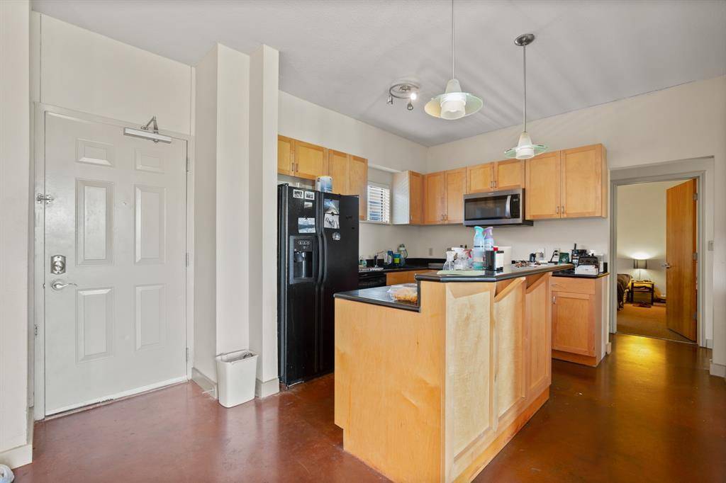 Austin, TX 78705,711 W 26th ST #700