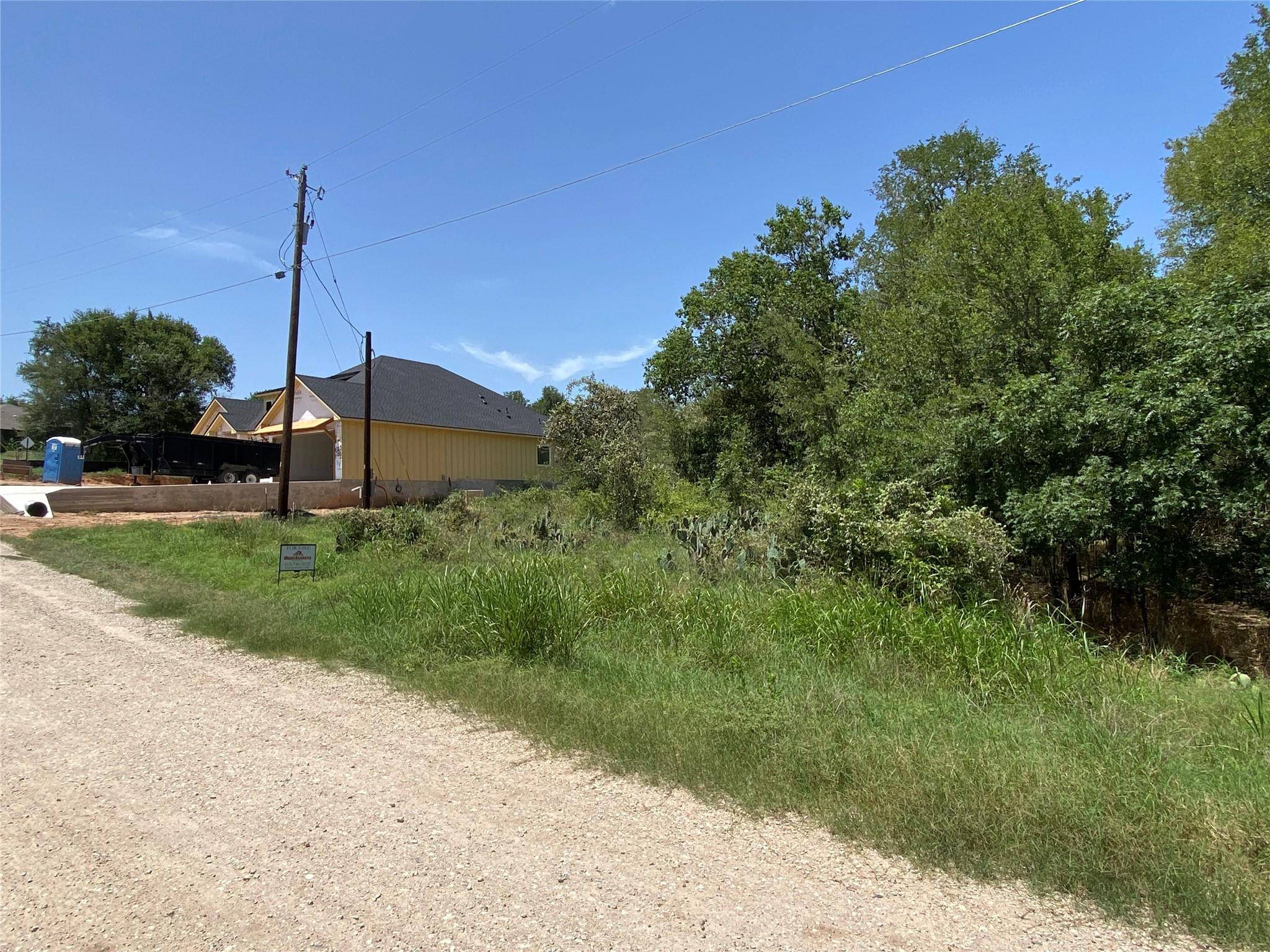 Bastrop, TX 78602,328 Kahana LN