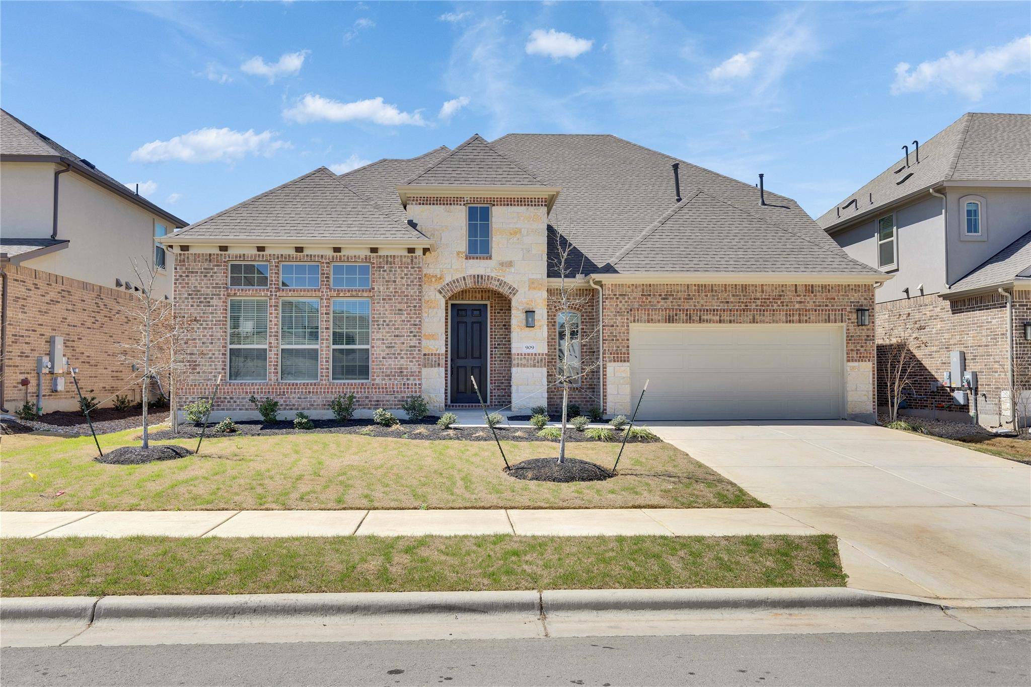 Leander, TX 78641,909 Sunny Ridge DR
