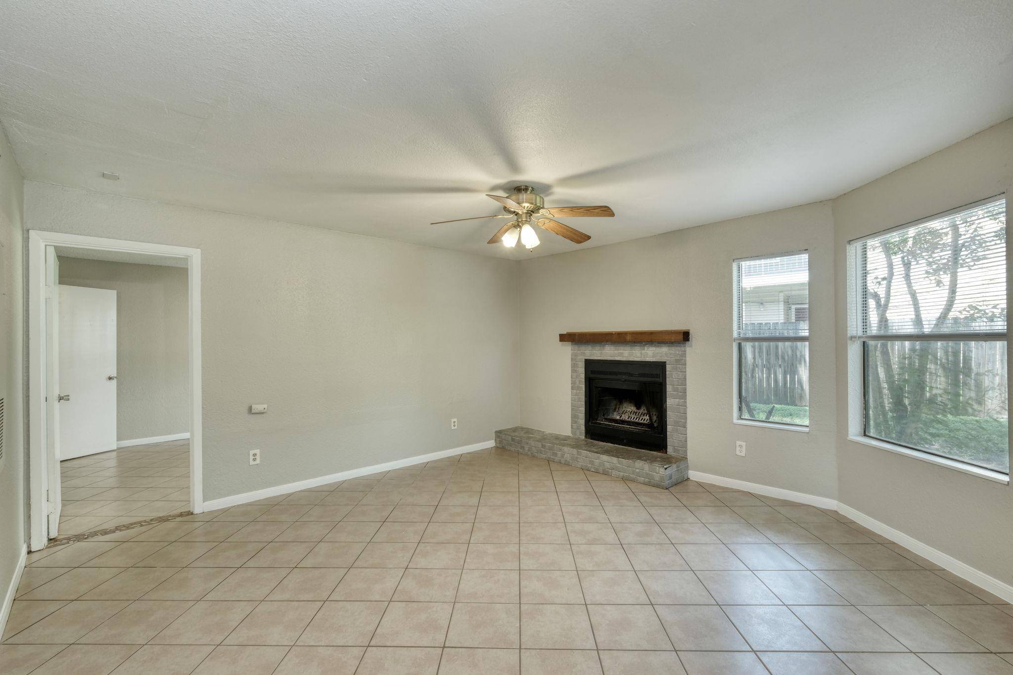 Austin, TX 78729,8804 Schick RD #B