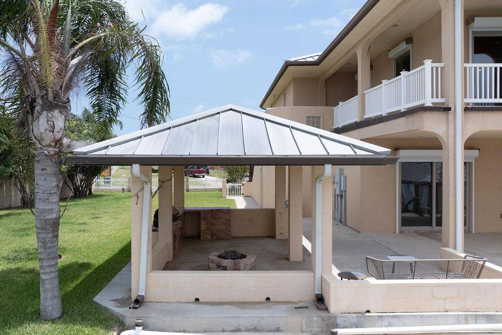 Port Isabel, TX 78578,629 N Yturria ST