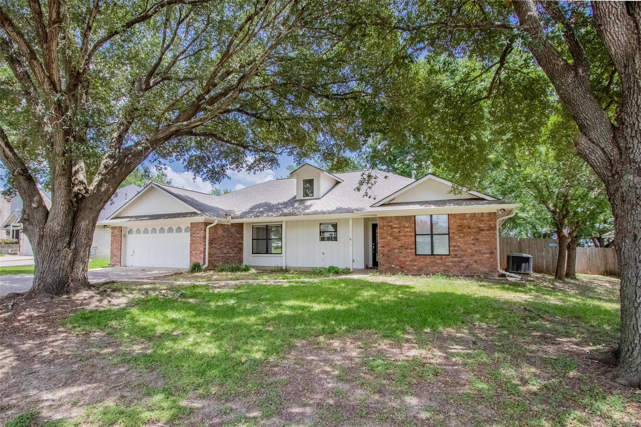 Caldwell, TX 77836,812 Woodson DR