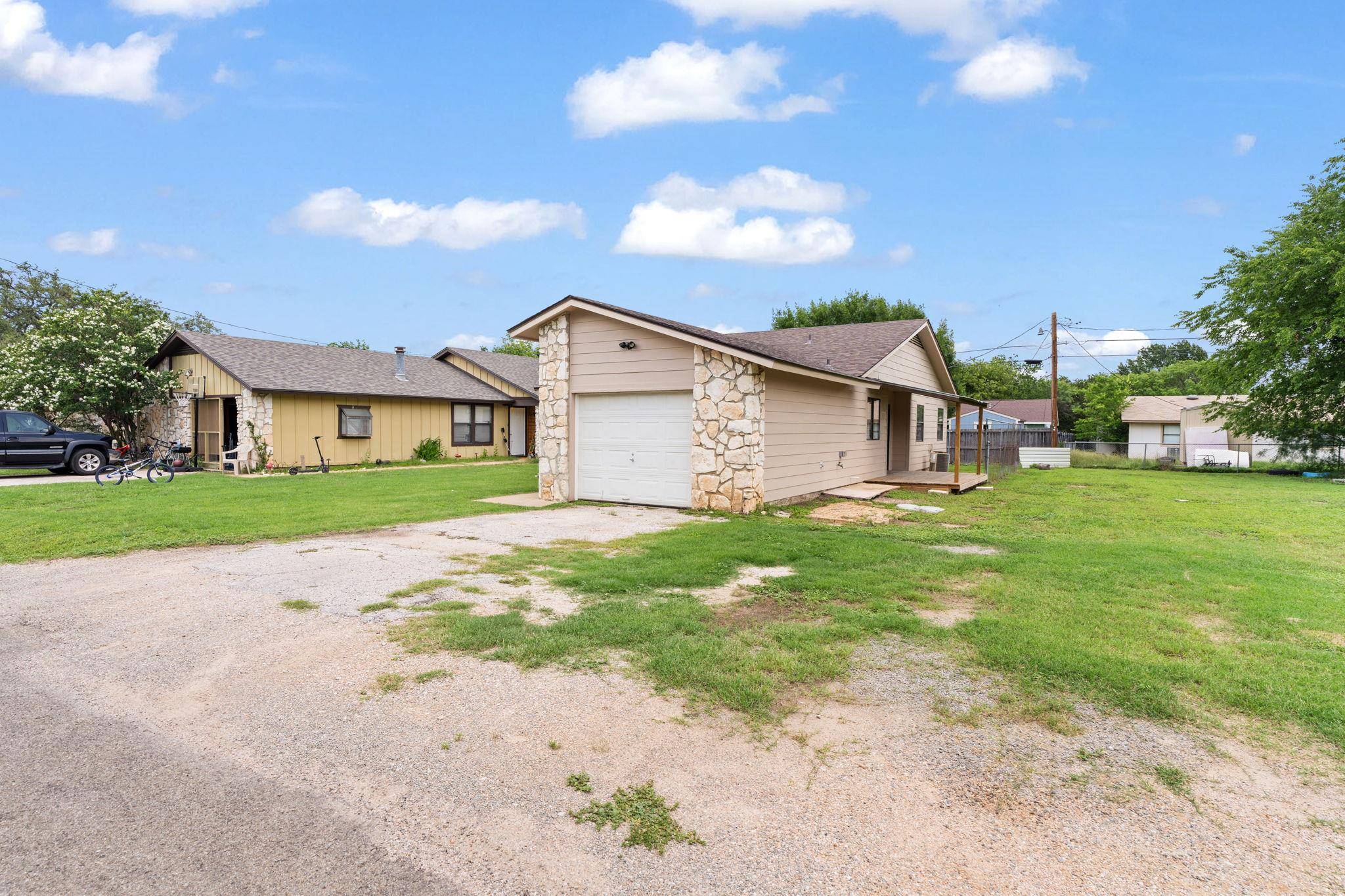 Cottonwood Shores, TX 78657,609 Aspen LN