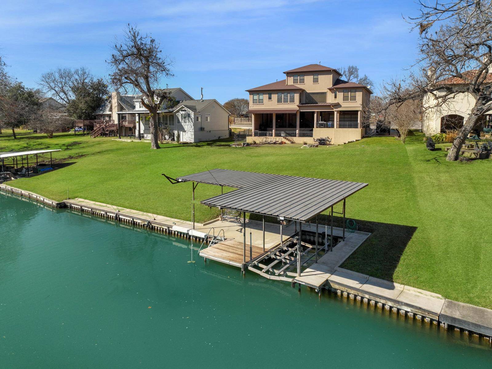 New Braunfels, TX 78130,380 Rio DR