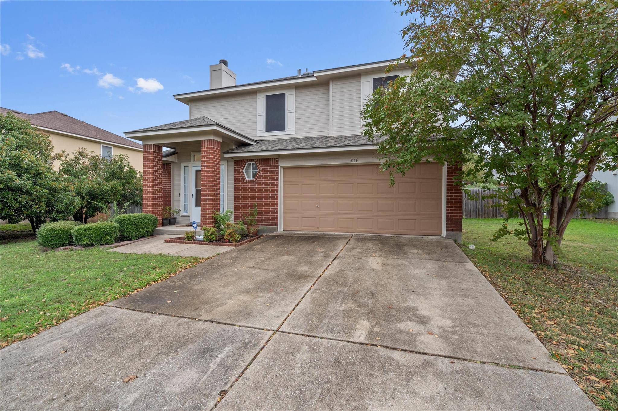 Hutto, TX 78634,214 Little Lake RD