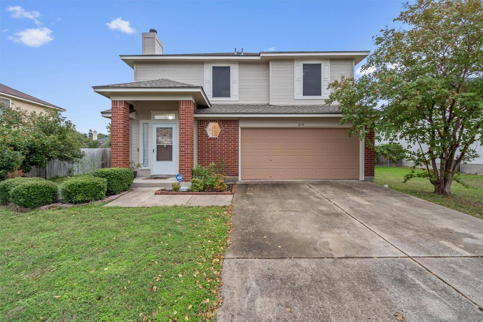 Hutto, TX 78634,214 Little Lake RD