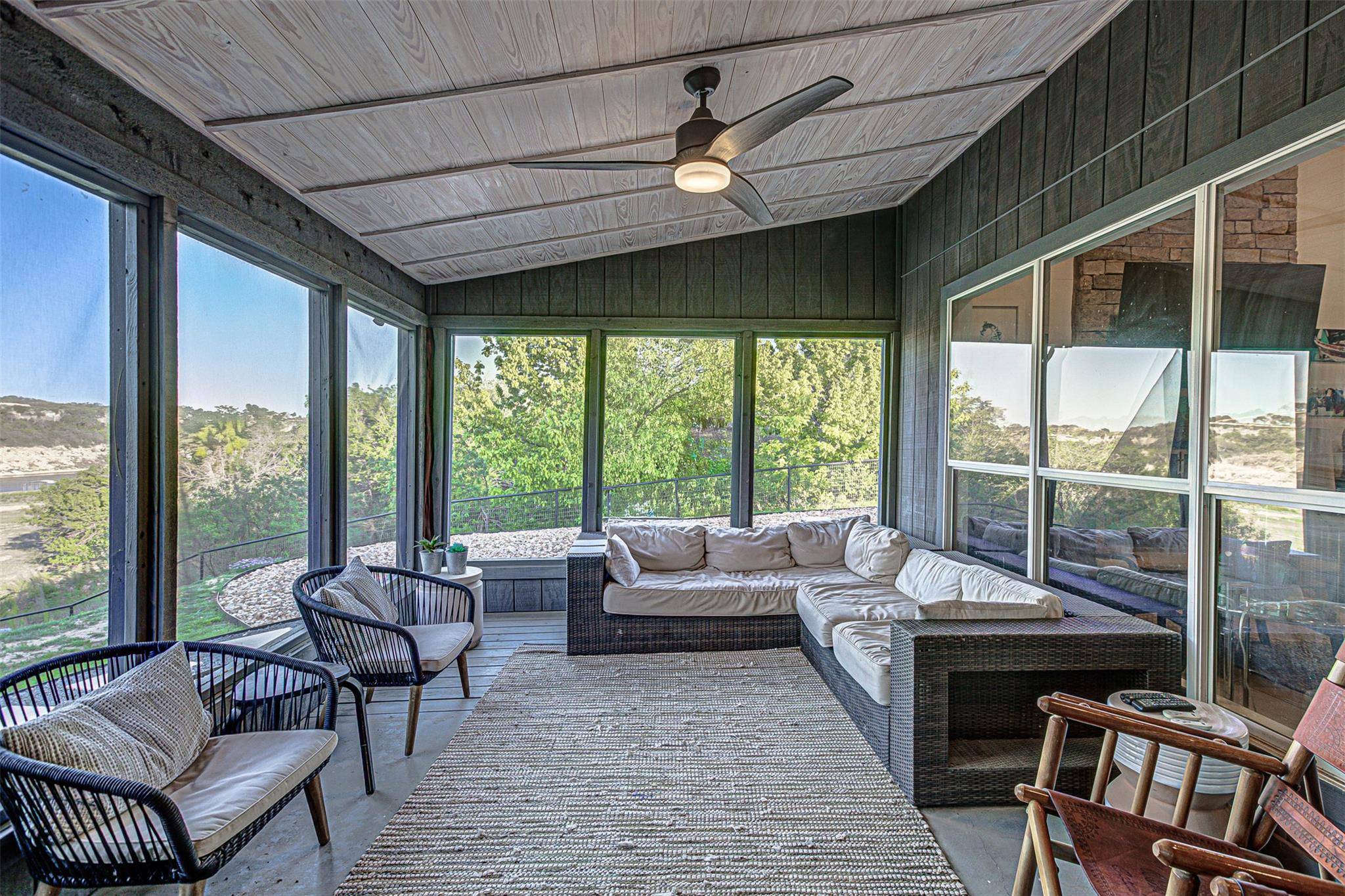Spicewood, TX 78669,1293 Lake Shore DR