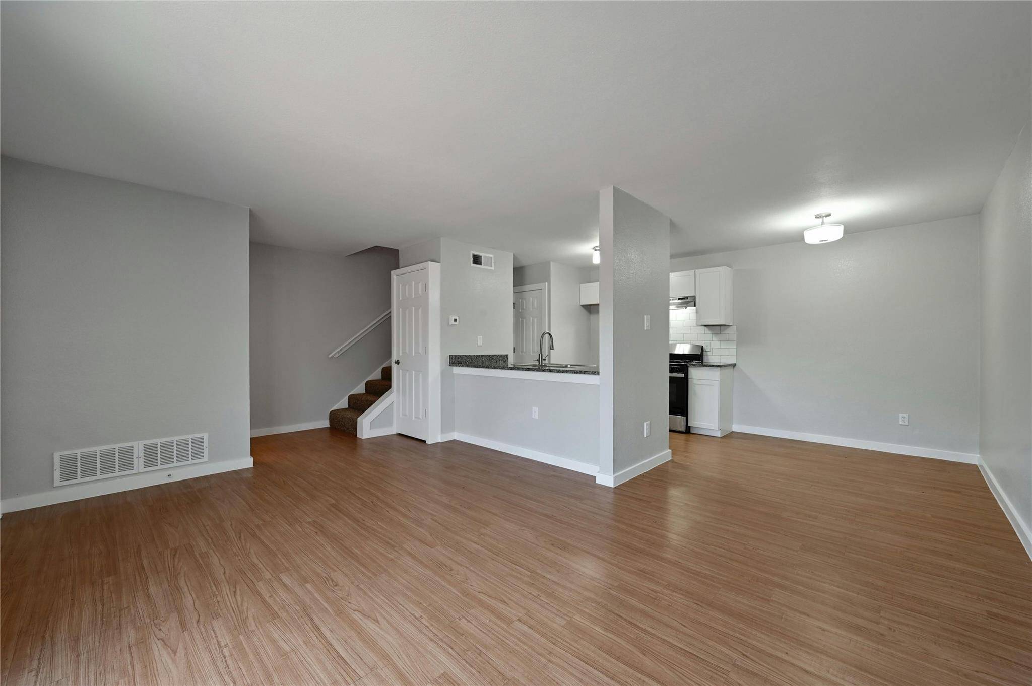 Austin, TX 78752,300 E CROSLIN ST #113