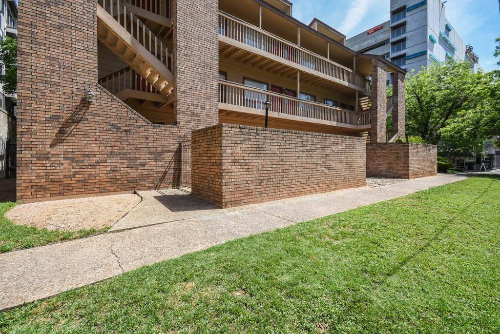Austin, TX 78705,2210 Pearl ST #304
