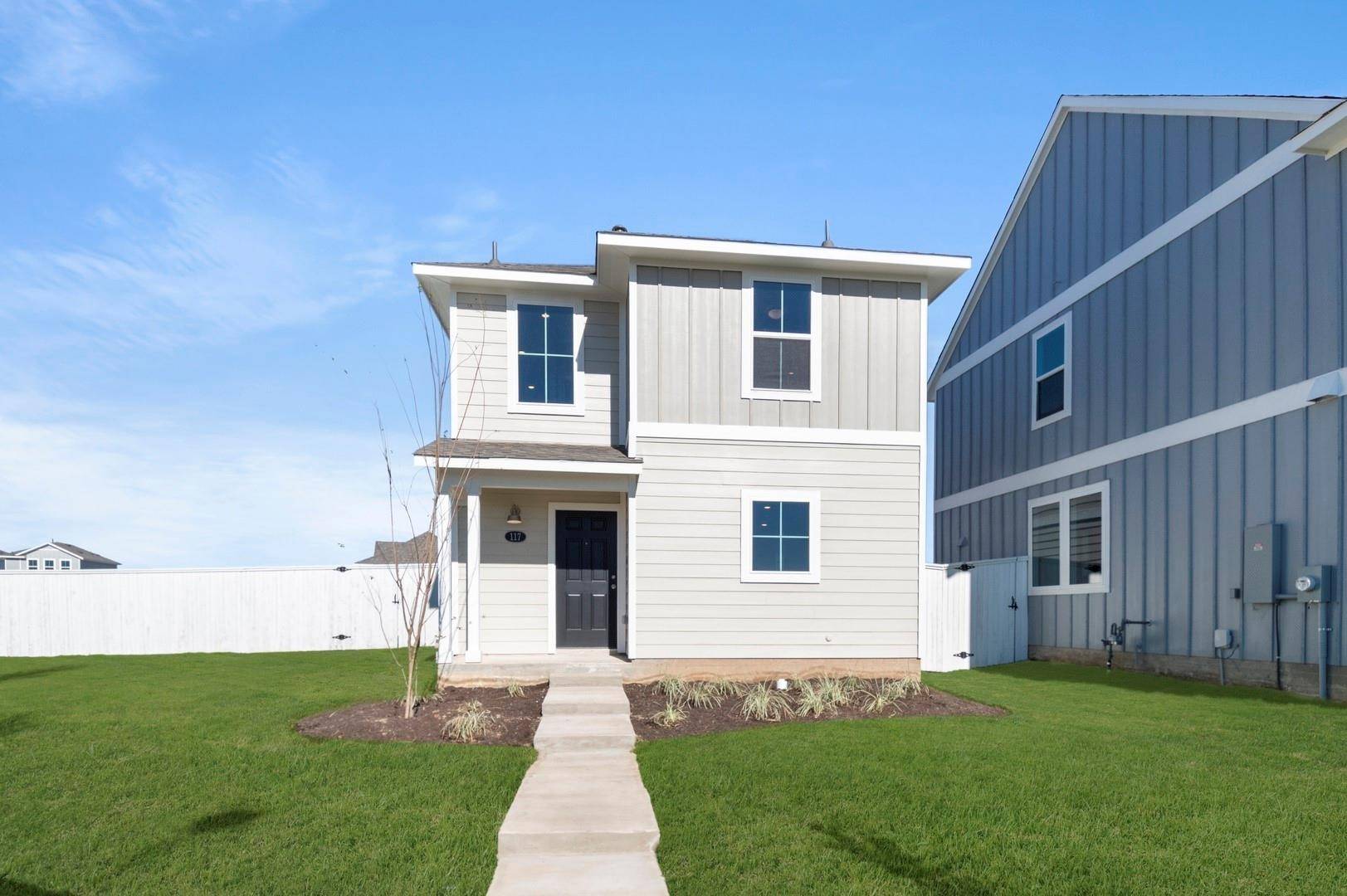 Elgin, TX 78621,117 Summer DR