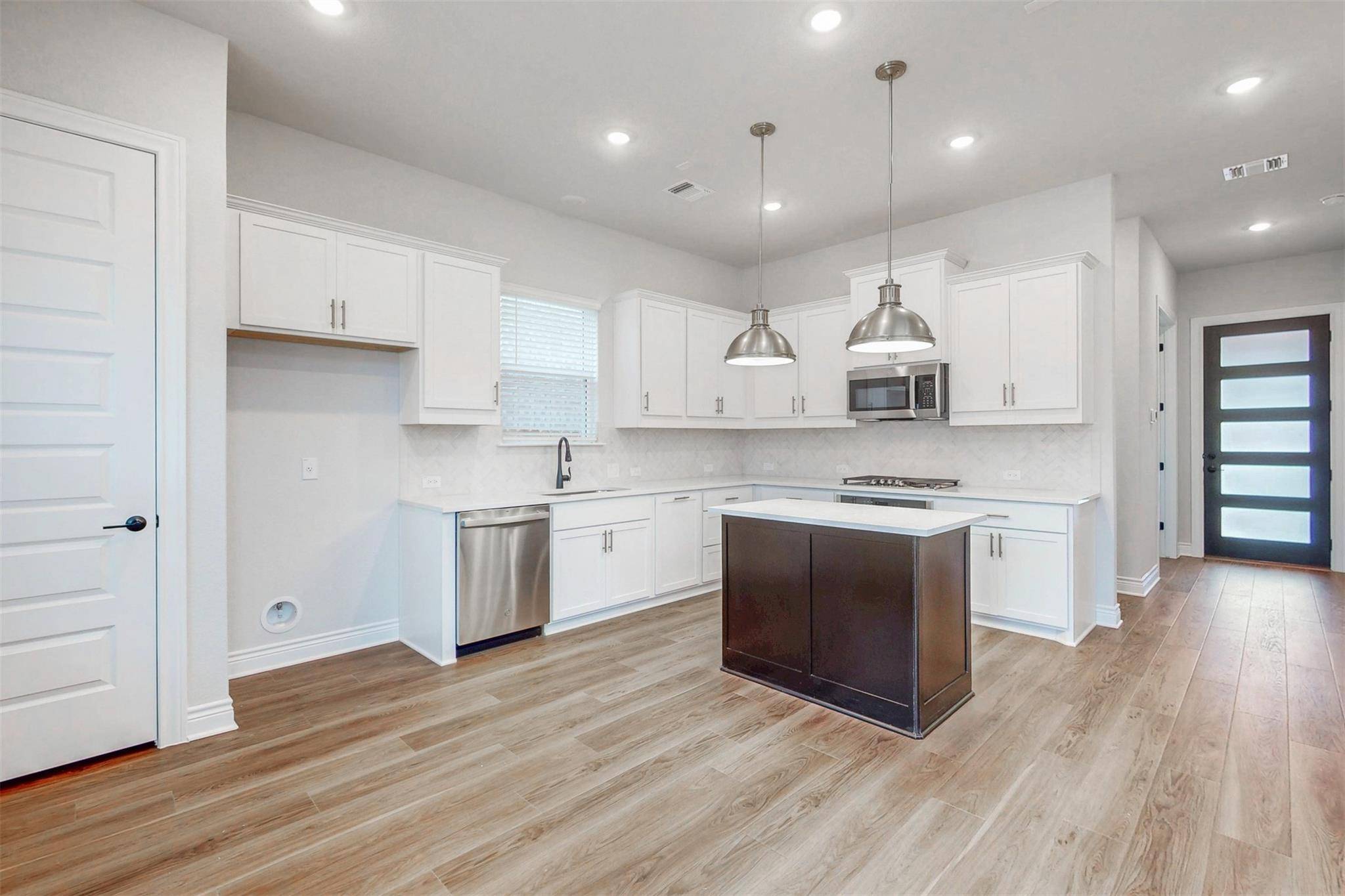 Leander, TX 78641,744 Beaverton DR