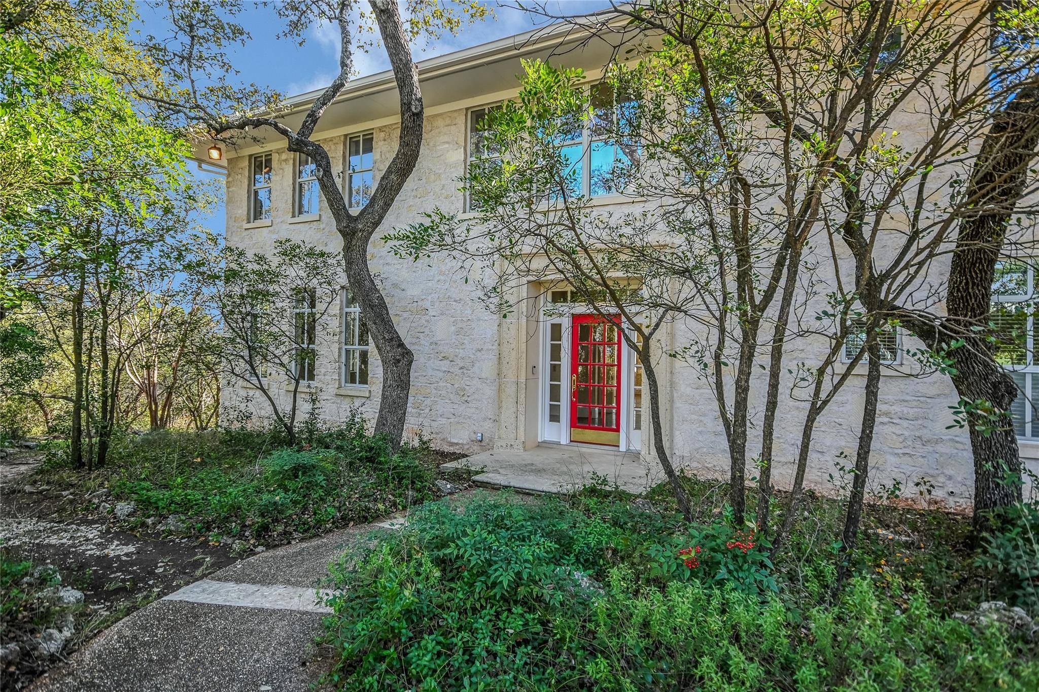 Austin, TX 78746,1 Hedge LN