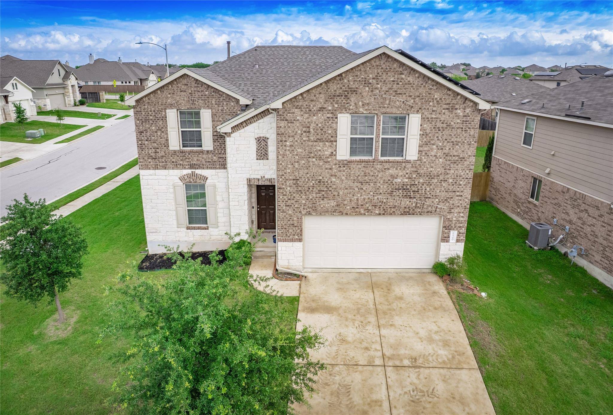 Austin, TX 78754,6900 Midlothian DR