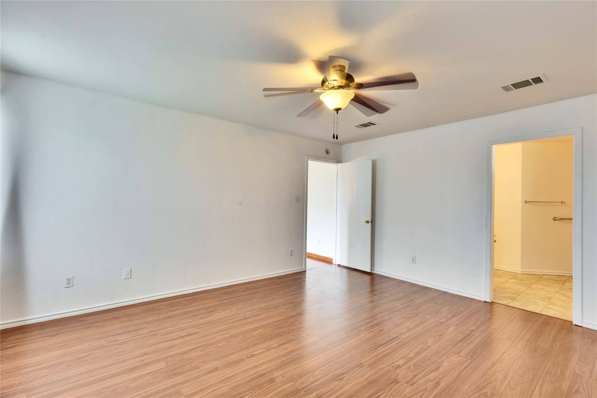 Elgin, TX 78621,117 Gillespie LN