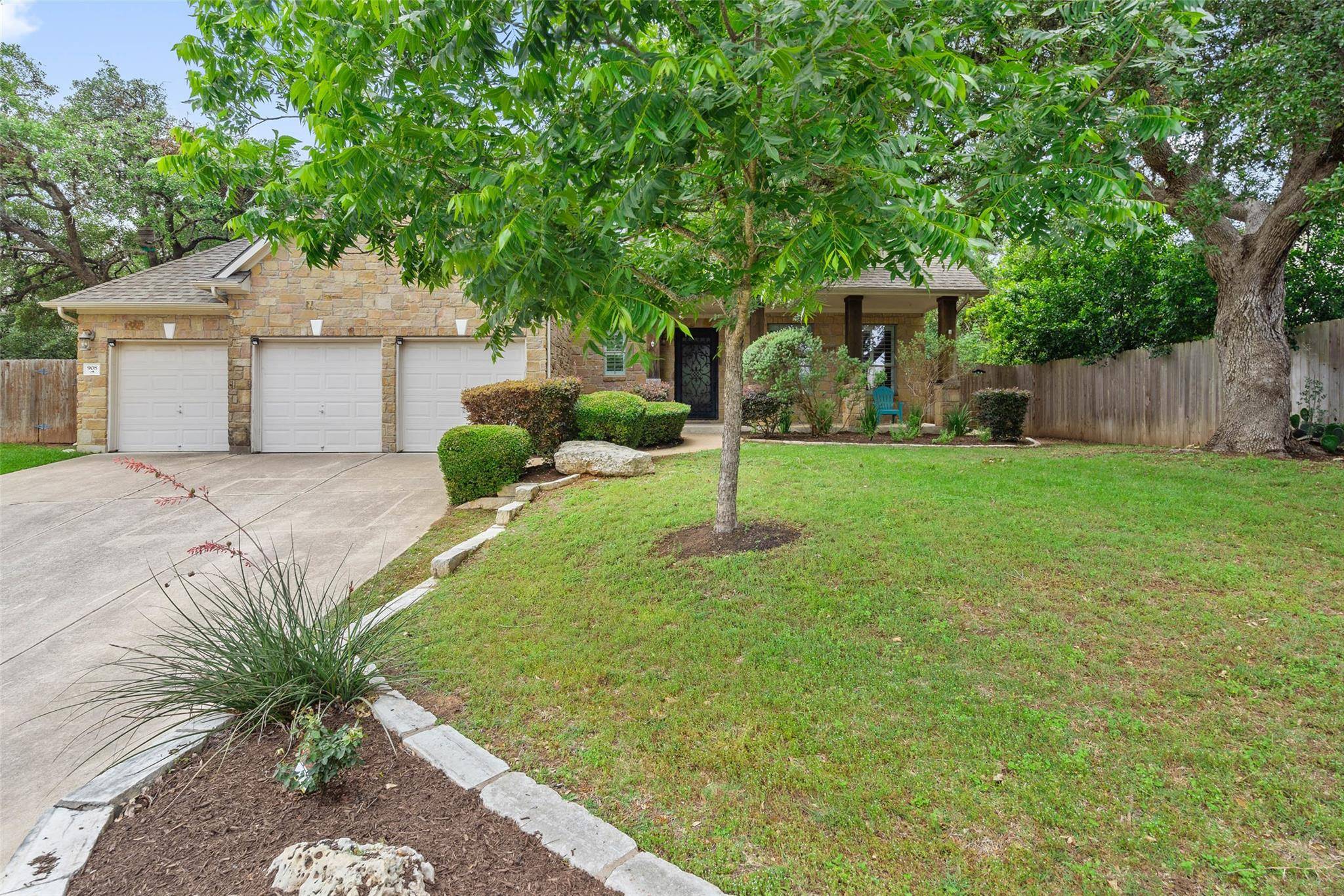 Austin, TX 78732,908 Golden Palomino CT