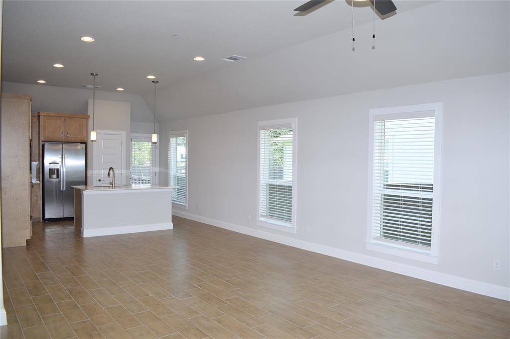 Round Rock, TX 78681,2605 Sam Bass RD #25