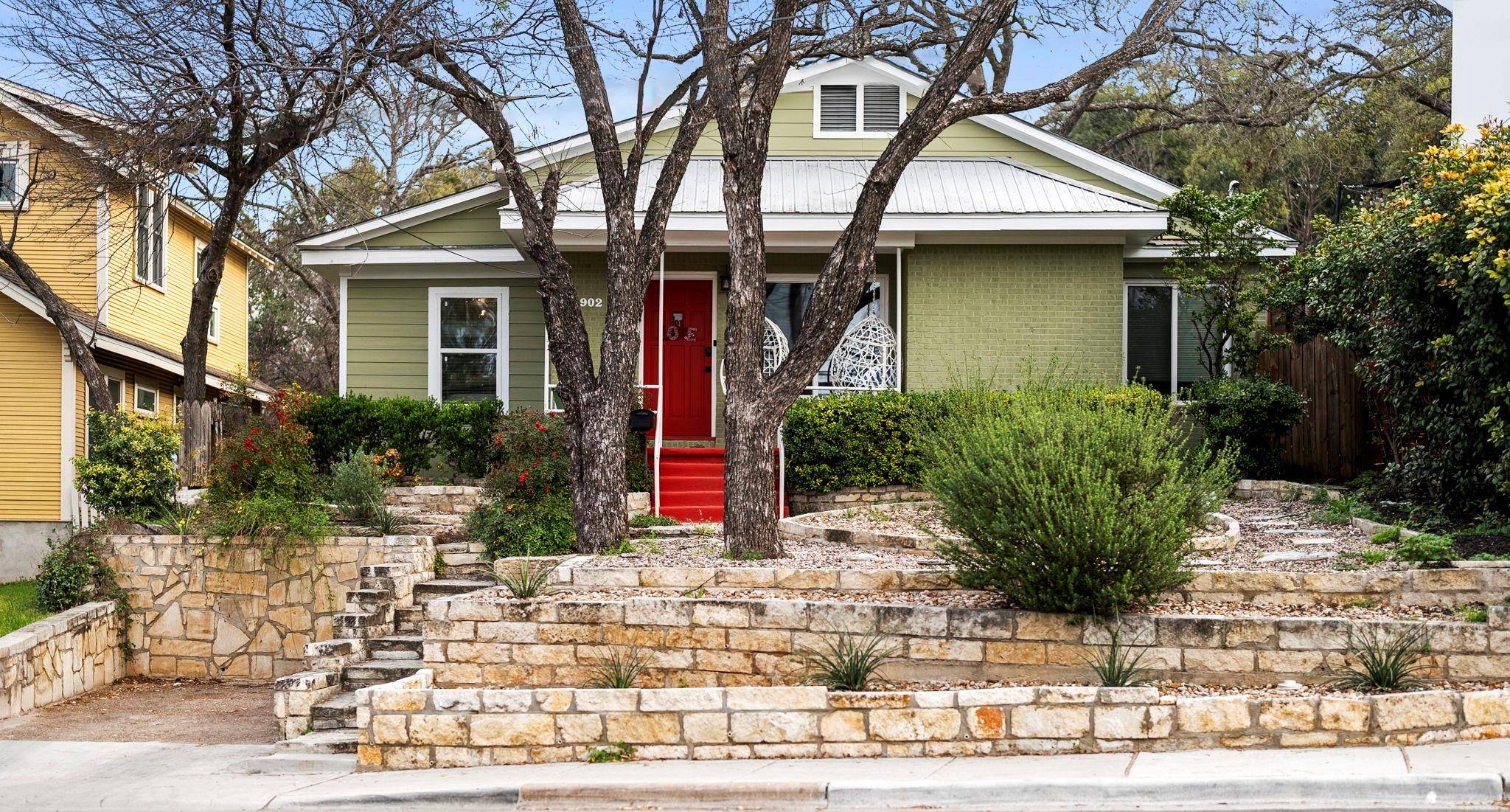 Austin, TX 78704,902 E Live Oak ST