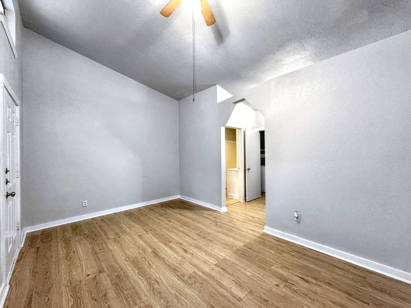 San Marcos, TX 78666,1108 W Mccarty LN