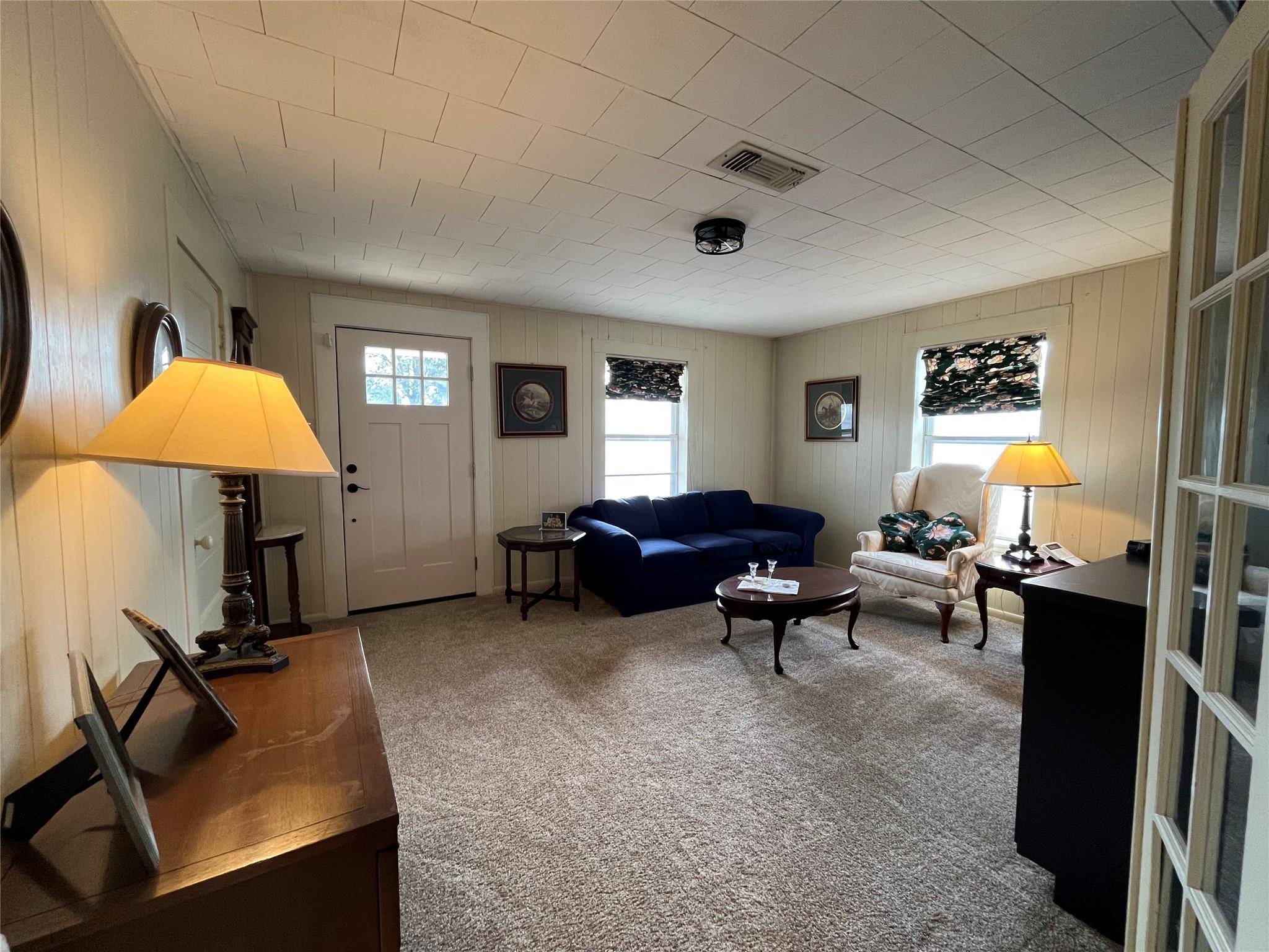 Cameron, TX 76520,1102 N Travis Ave