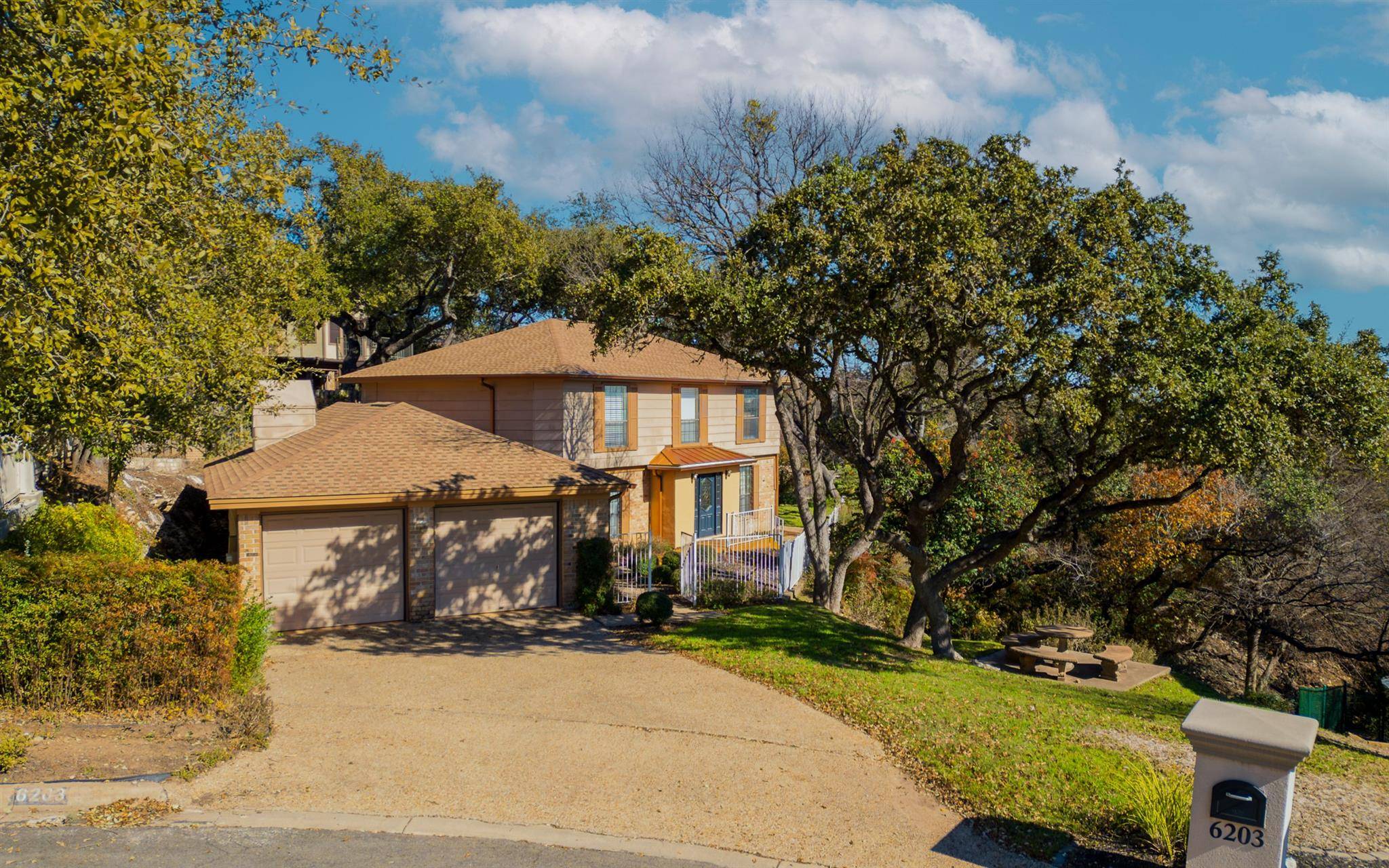Austin, TX 78731,6203 Shadow Mountain CV