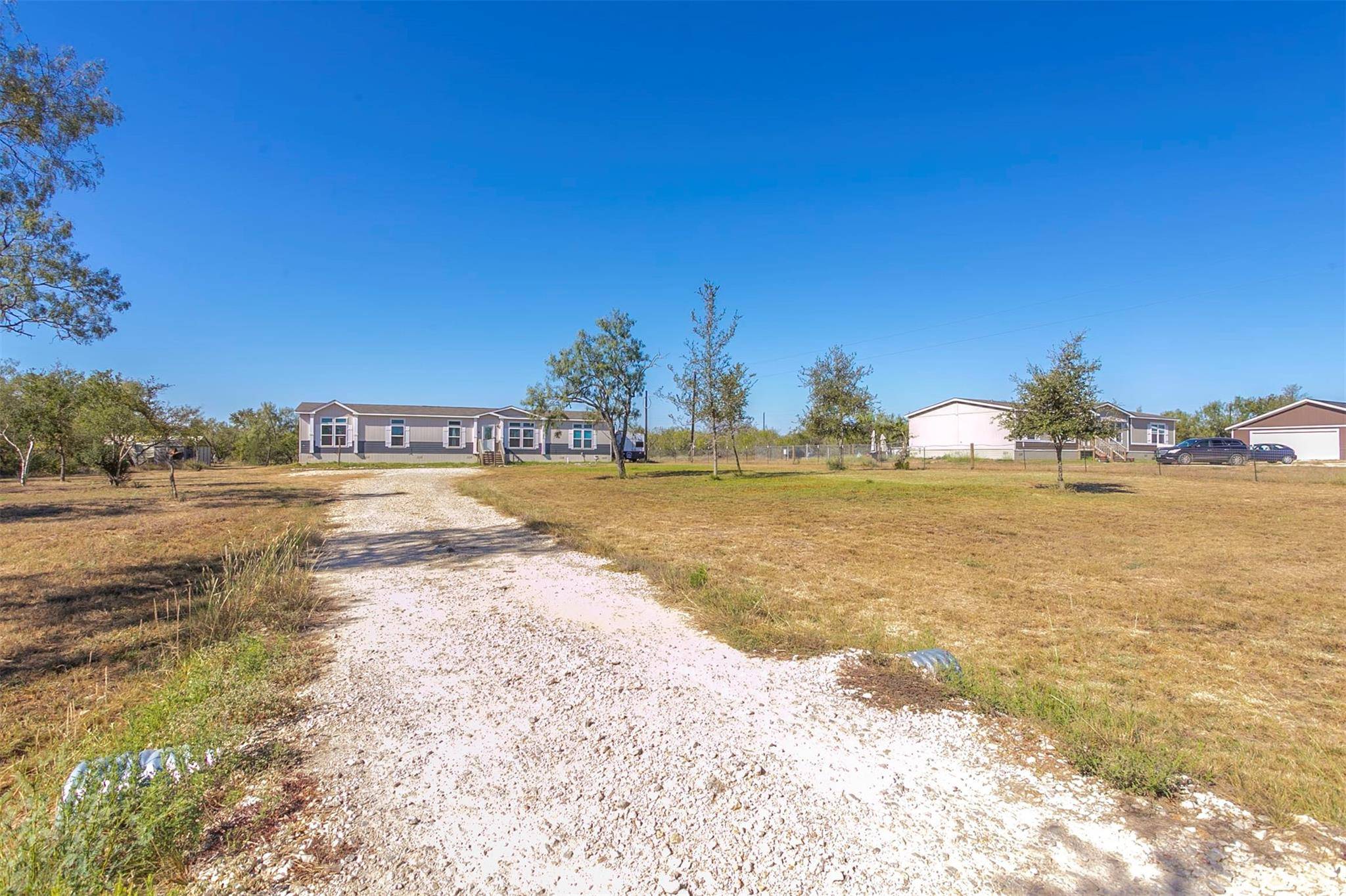 Luling, TX 78648,1140 Callihan RD