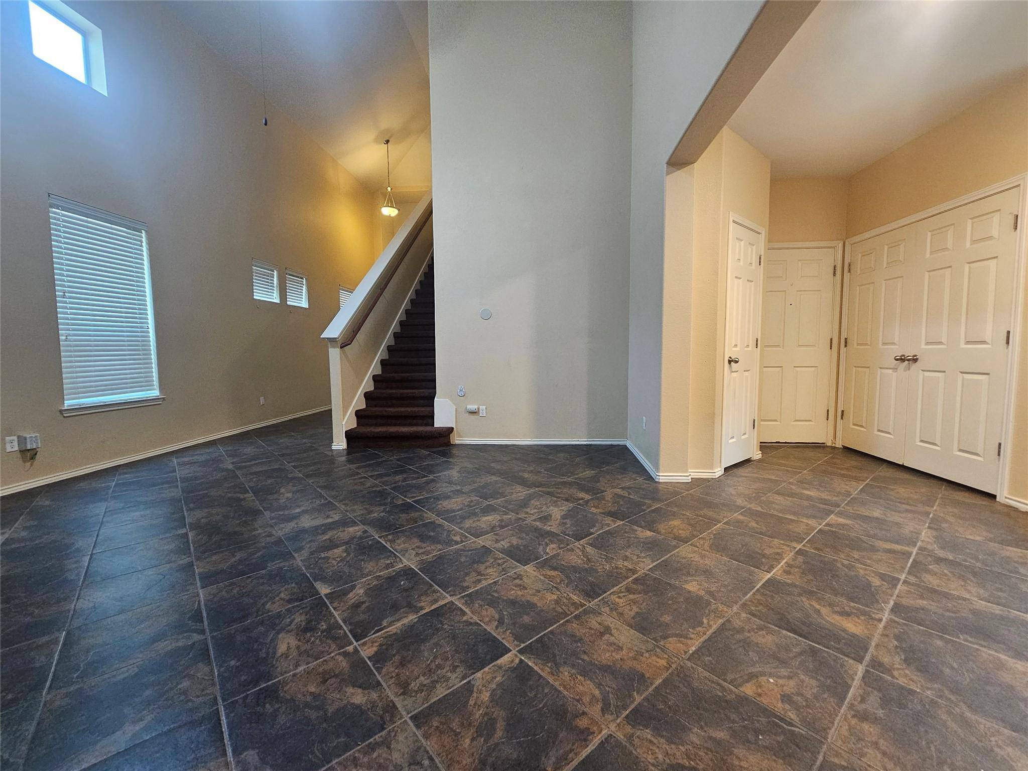Austin, TX 78748,10028 Milla CIR #16