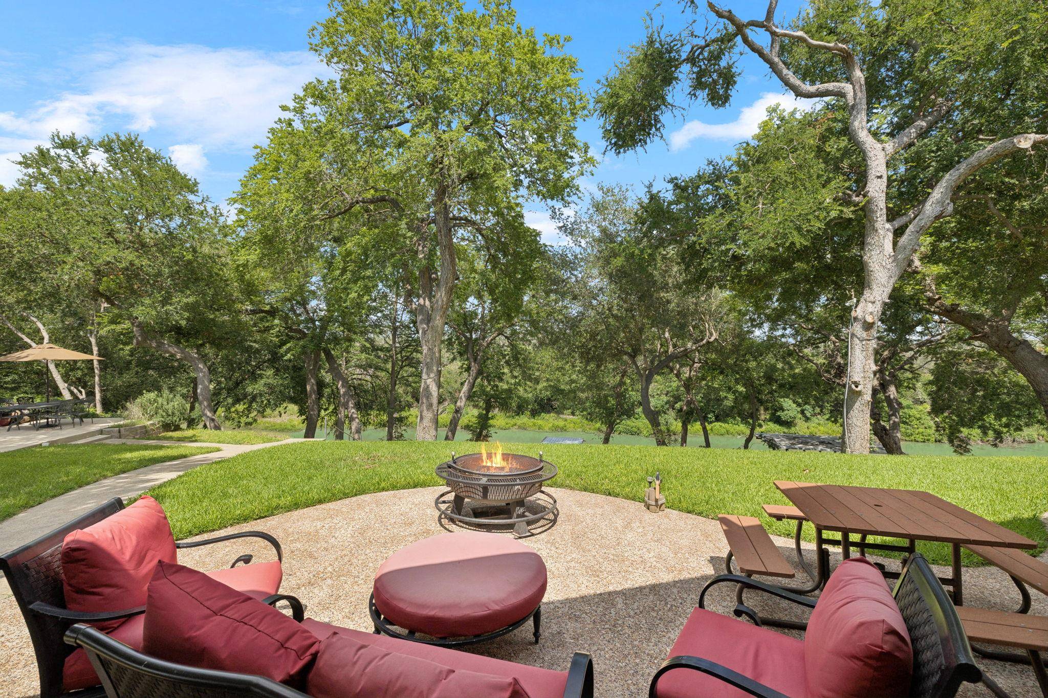Seguin, TX 78155,180 Wampum WAY