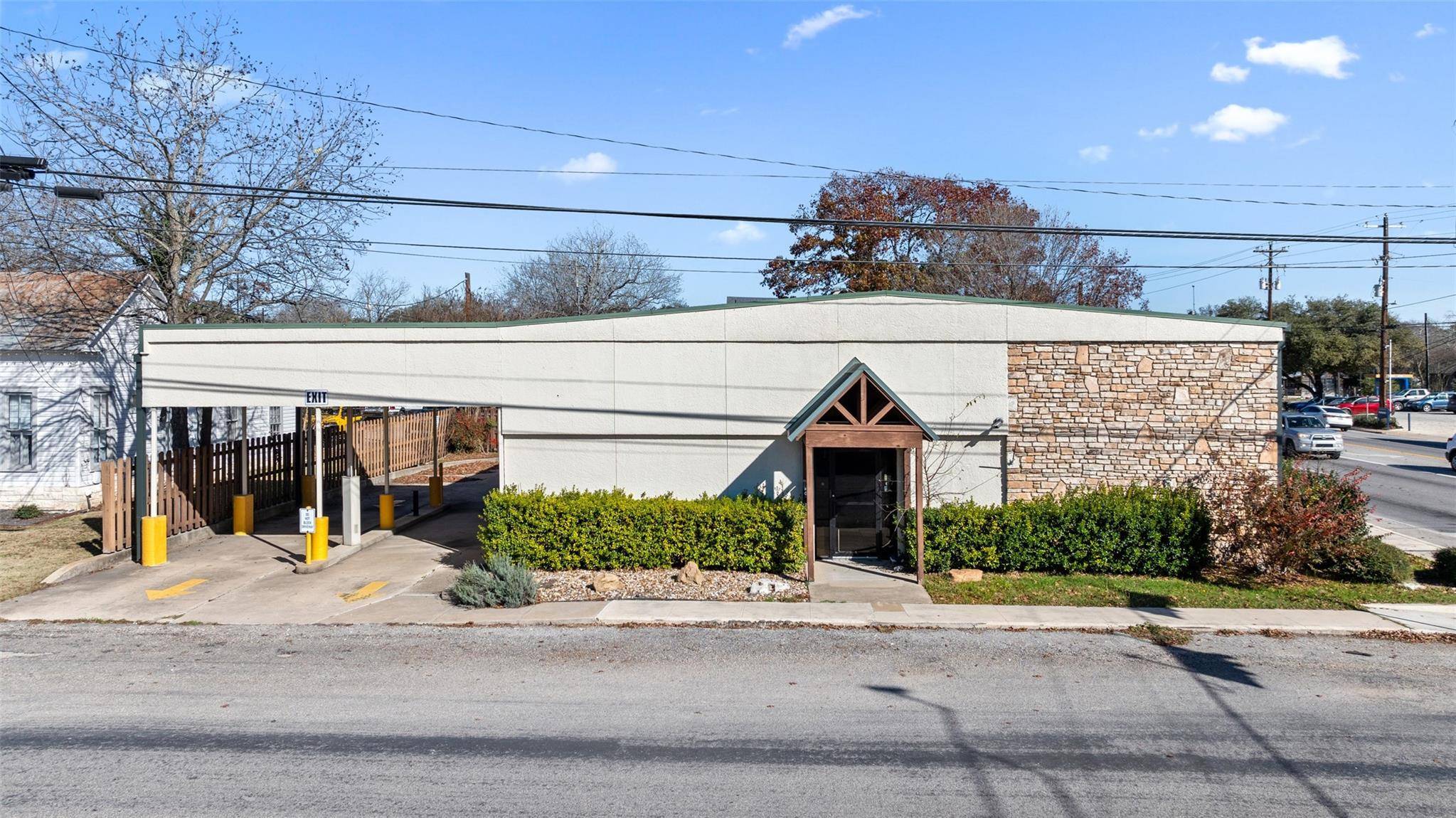 Blanco, TX 78606,401 Main ST