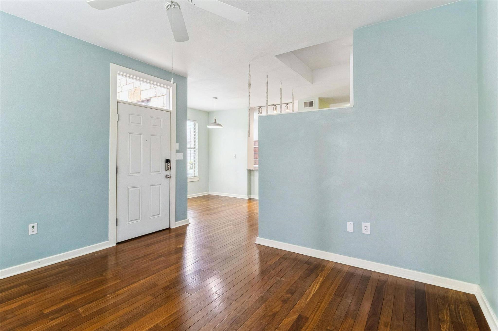 Austin, TX 78741,1201 Grove BLVD #1501