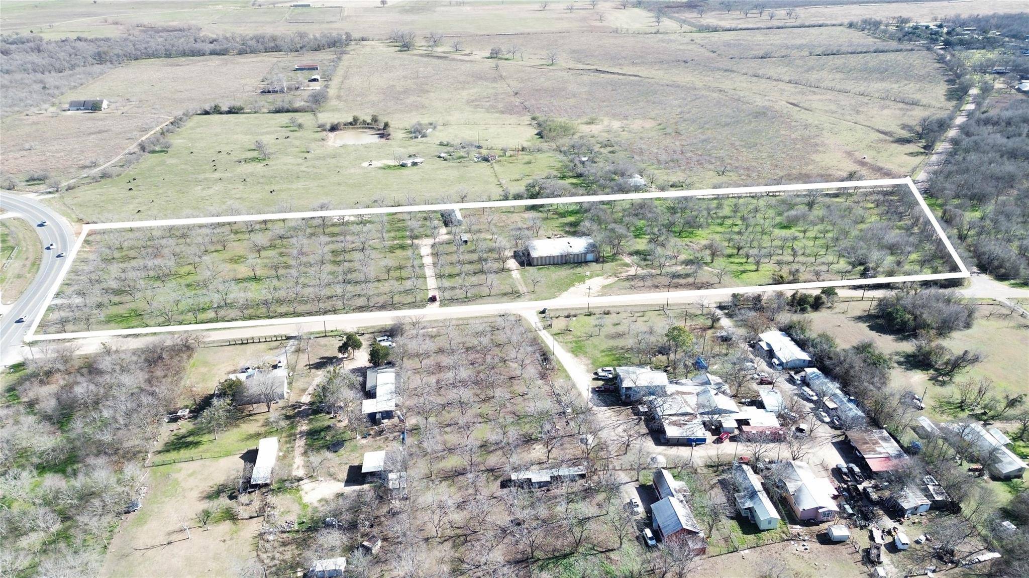 Elgin, TX 78621,123 LAZY RIVER LN