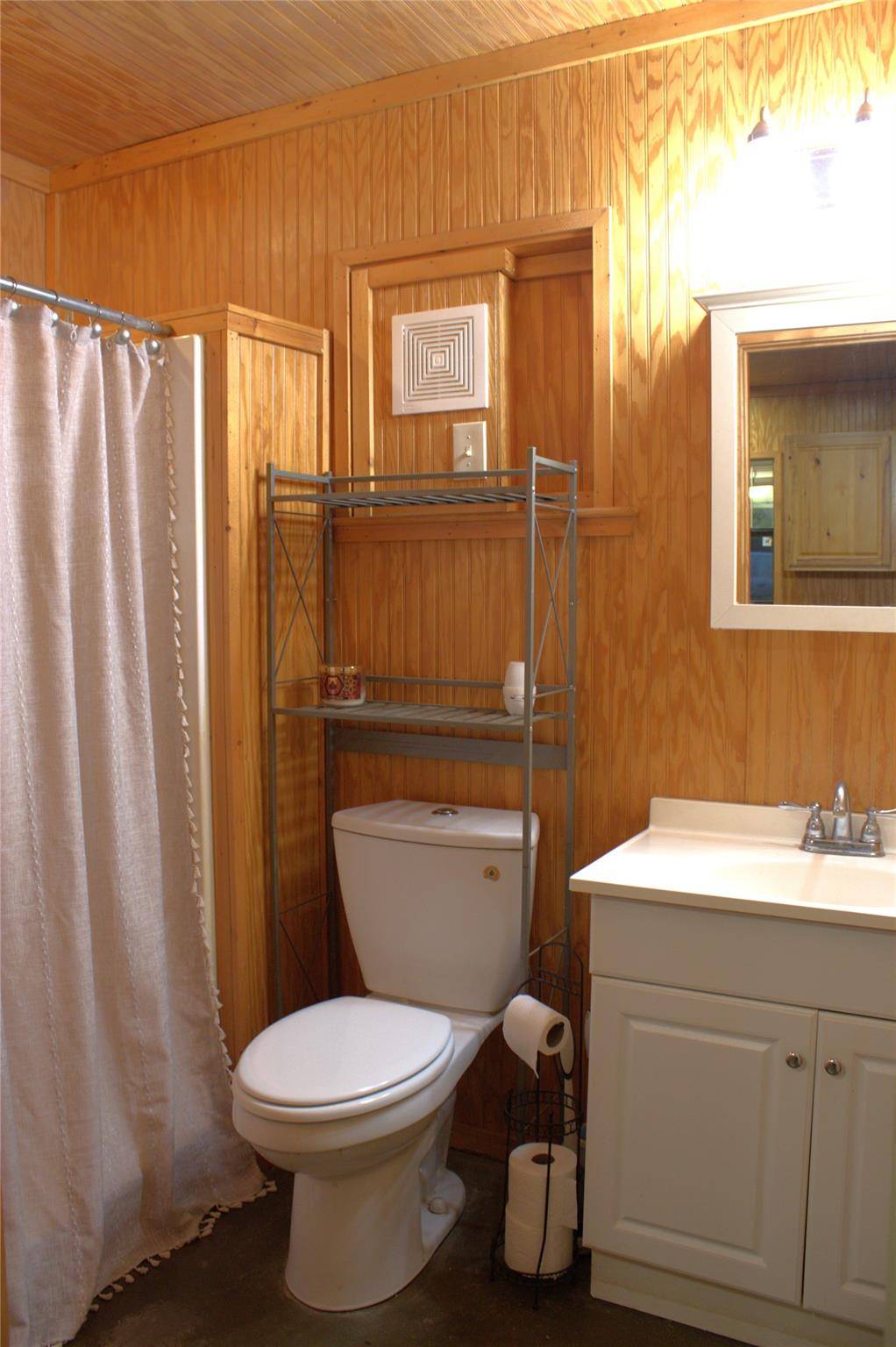 Spicewood, TX 78669,600 Jim Bowie DR