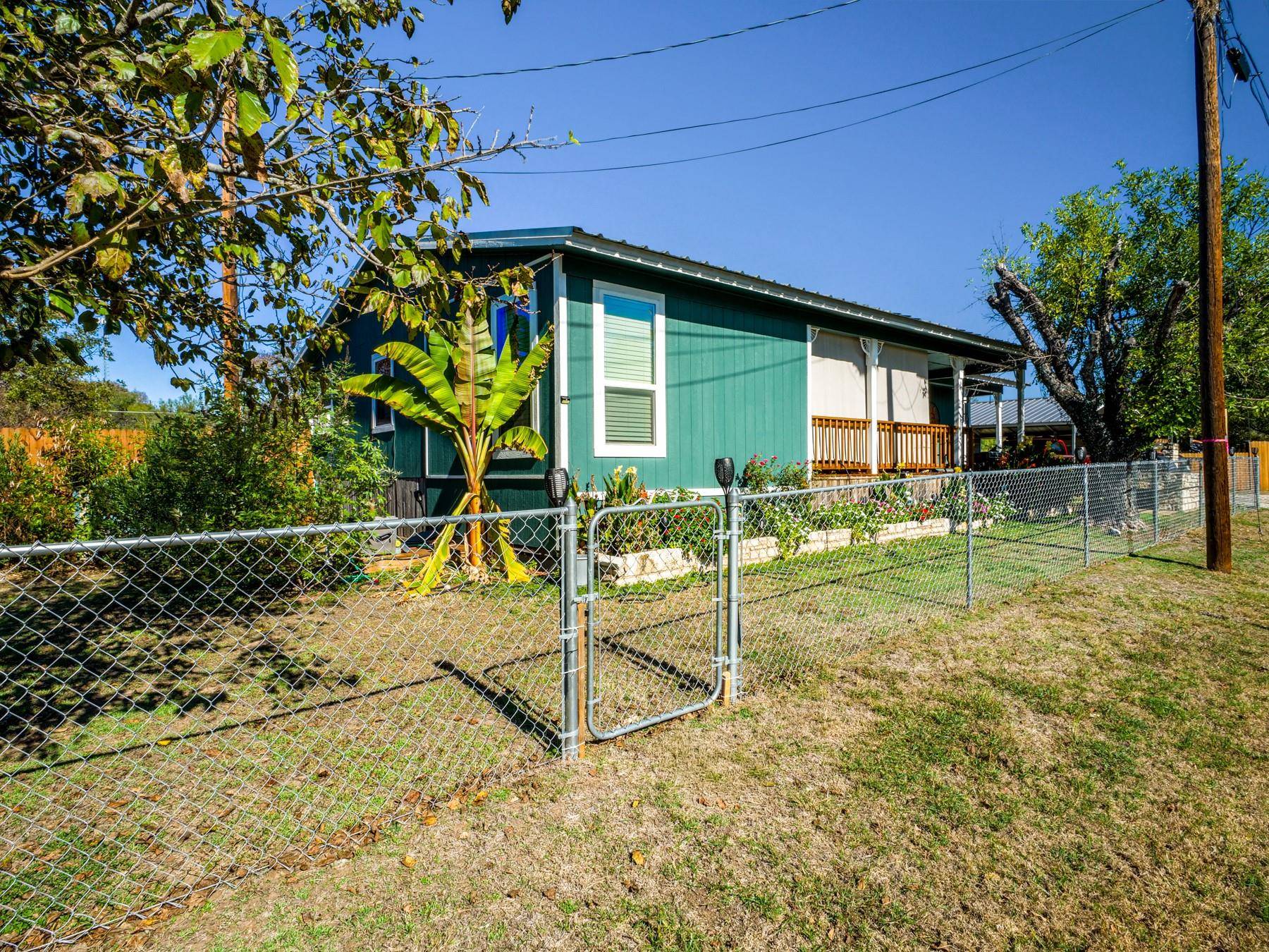 Marble Falls, TX 78654,301 E Castlebriar DR